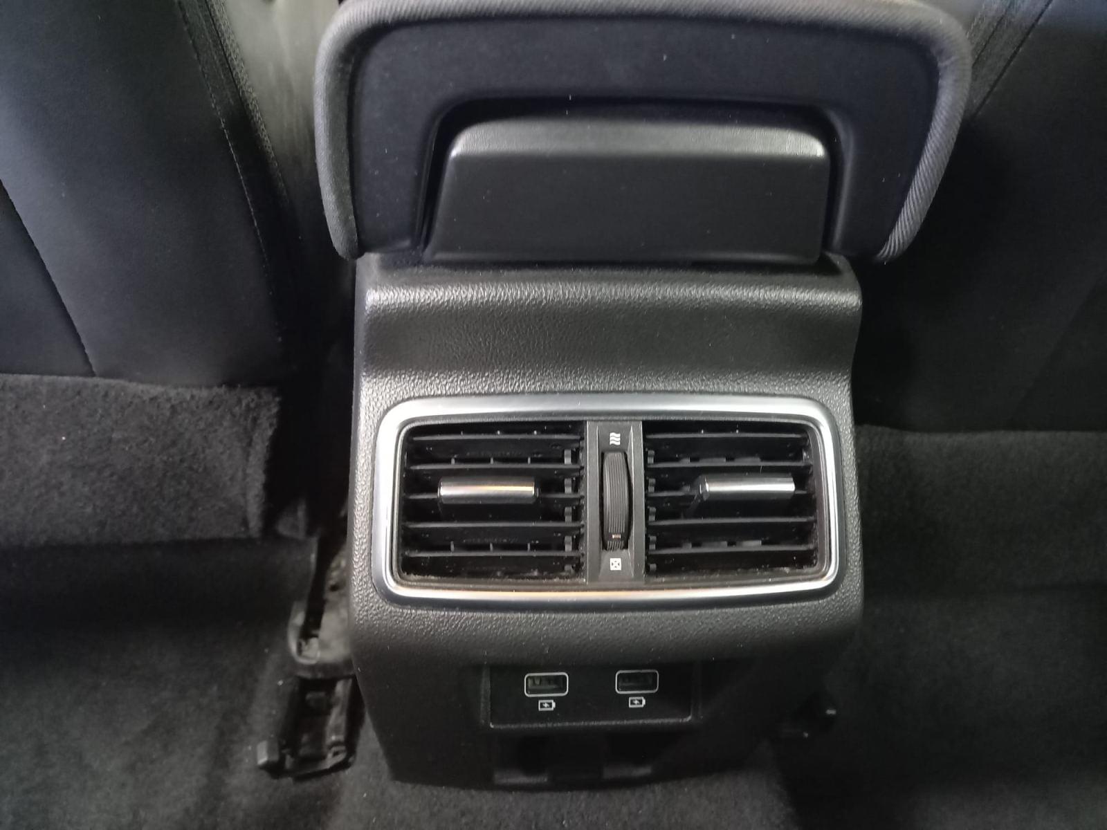 RENAULT MéGANE Business Blue dCi 85 kW (115CV) 11 