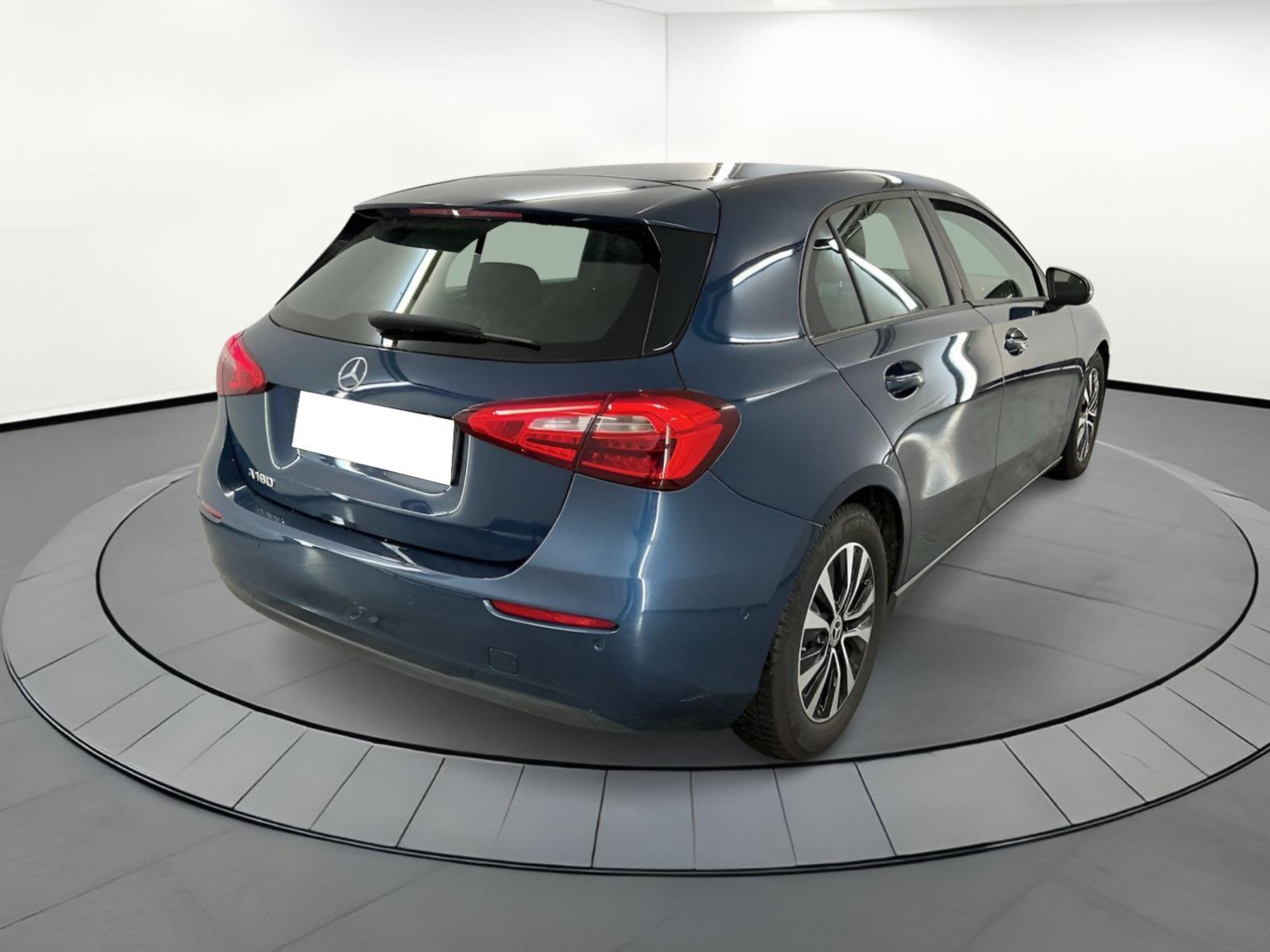 MERCEDES CLASE A 1.3 A 180 BUSINESS SOLUTION ESSENTIAL 4