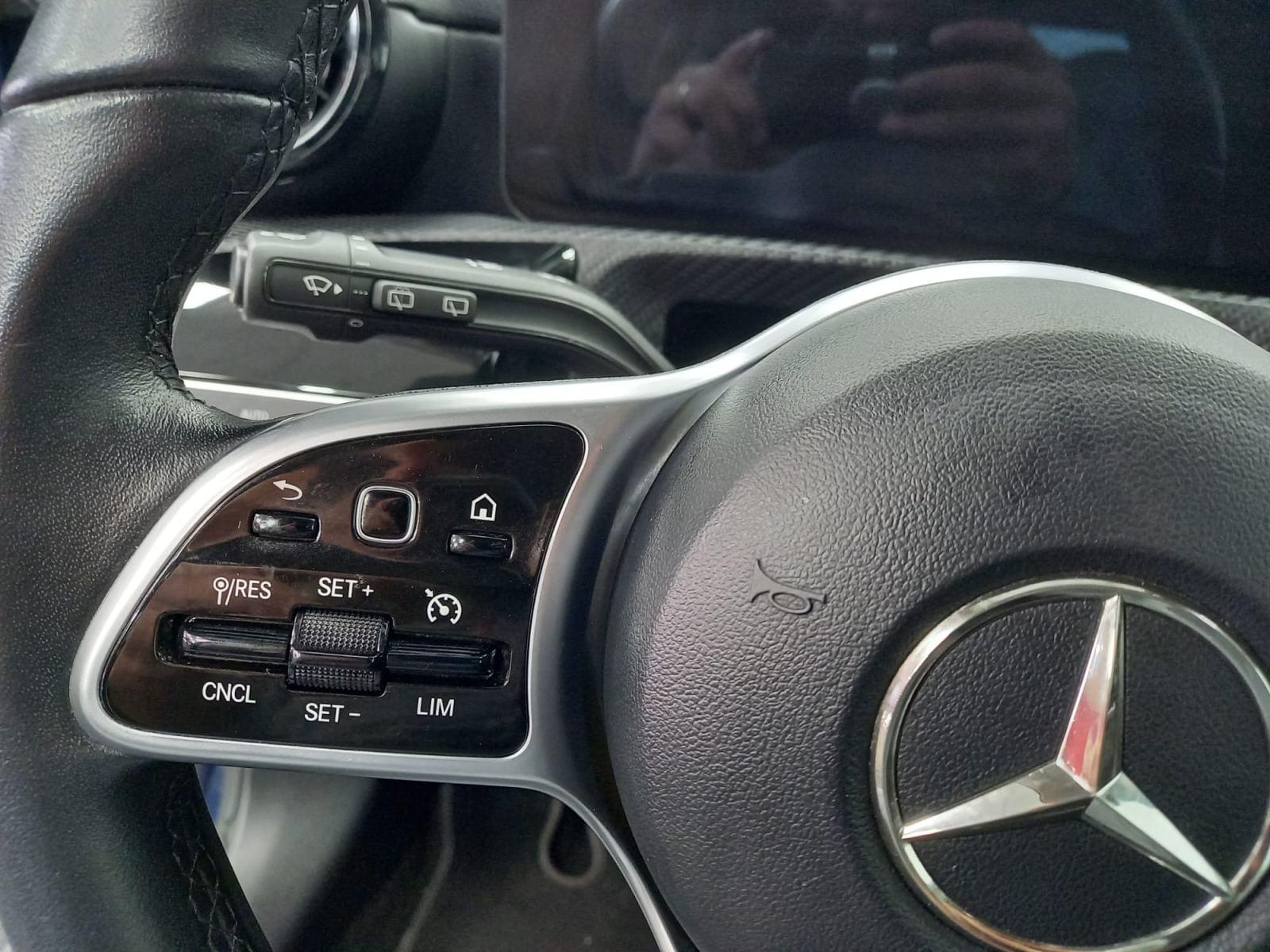 MERCEDES CLASE A 1.3 A 180 BUSINESS SOLUTION ESSENTIAL 33