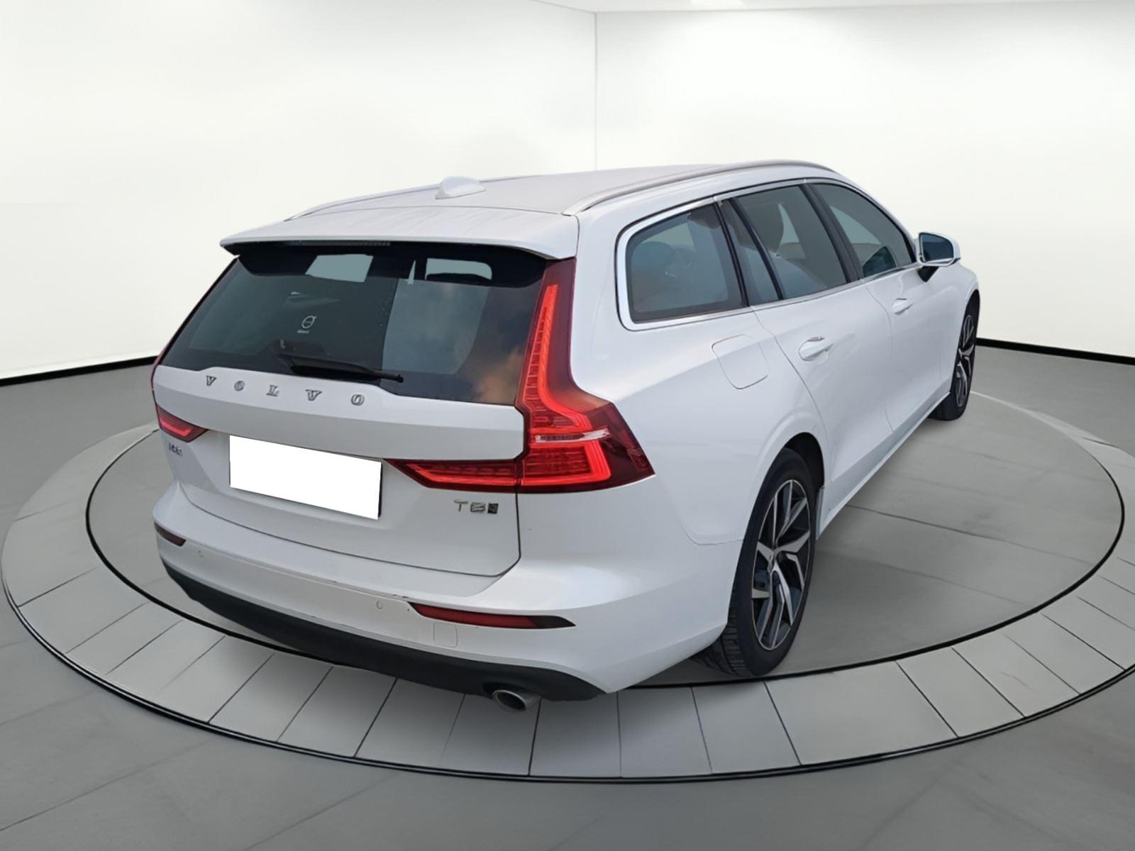 VOLVO V60 2.0 T8 BUSINESS PLUS AUTO 2 
