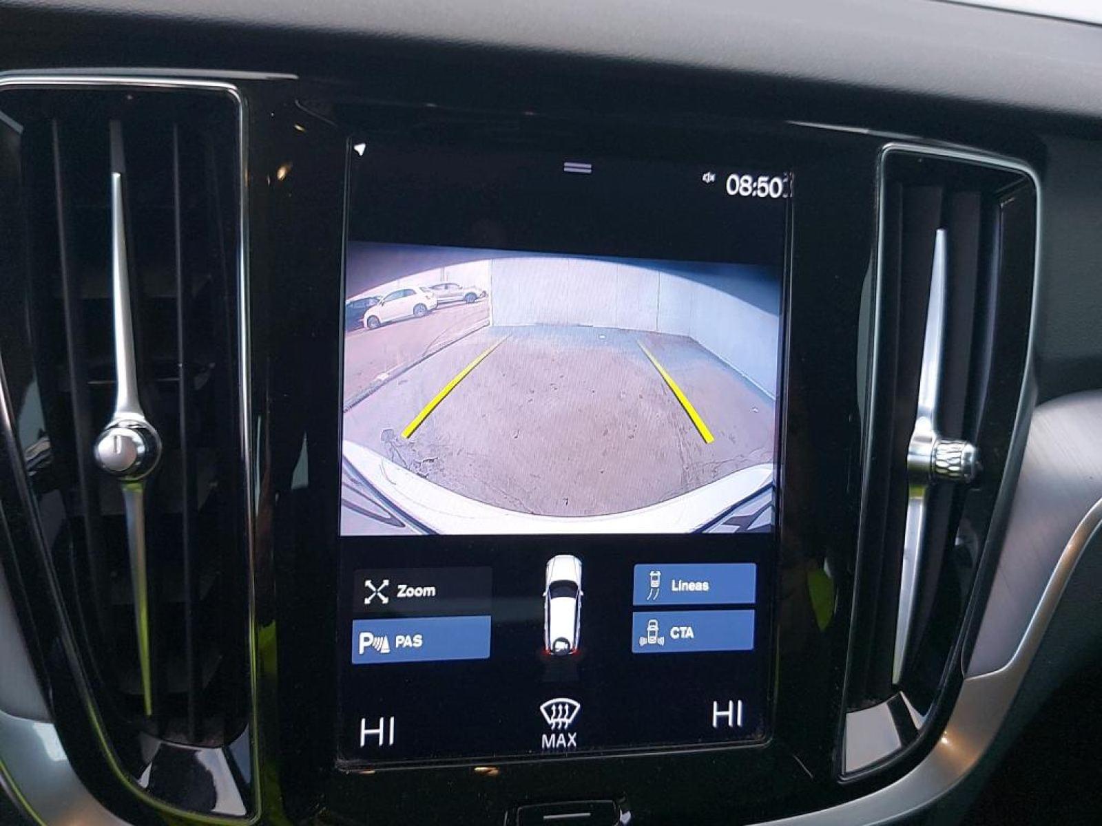 VOLVO V60 2.0 T8 BUSINESS PLUS AUTO 10 