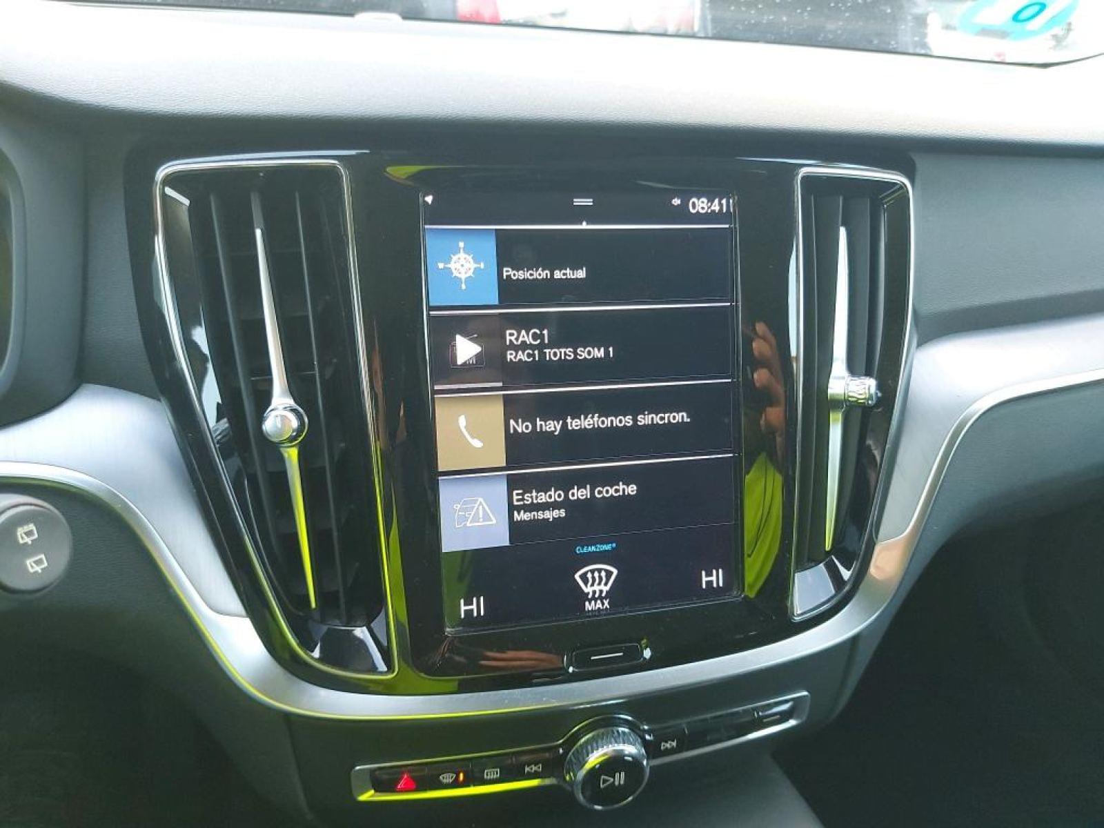 VOLVO V60 2.0 T8 BUSINESS PLUS AUTO 11 