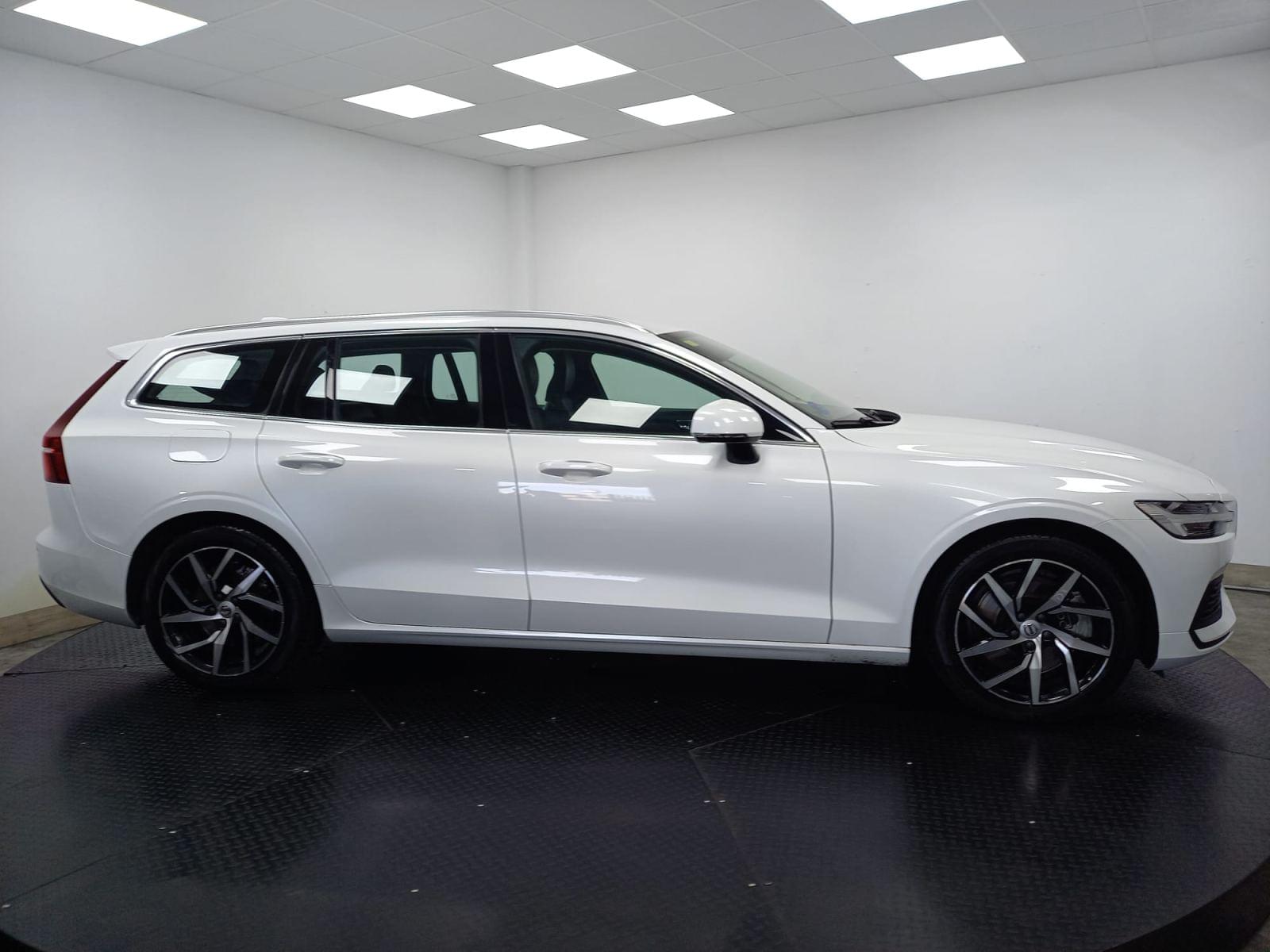 VOLVO V60 2.0 T8 BUSINESS PLUS AUTO 3 