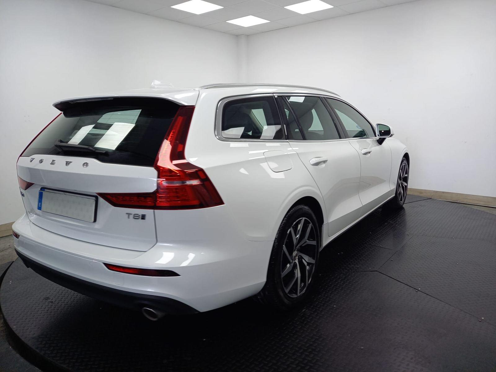 VOLVO V60 2.0 T8 BUSINESS PLUS AUTO 4 