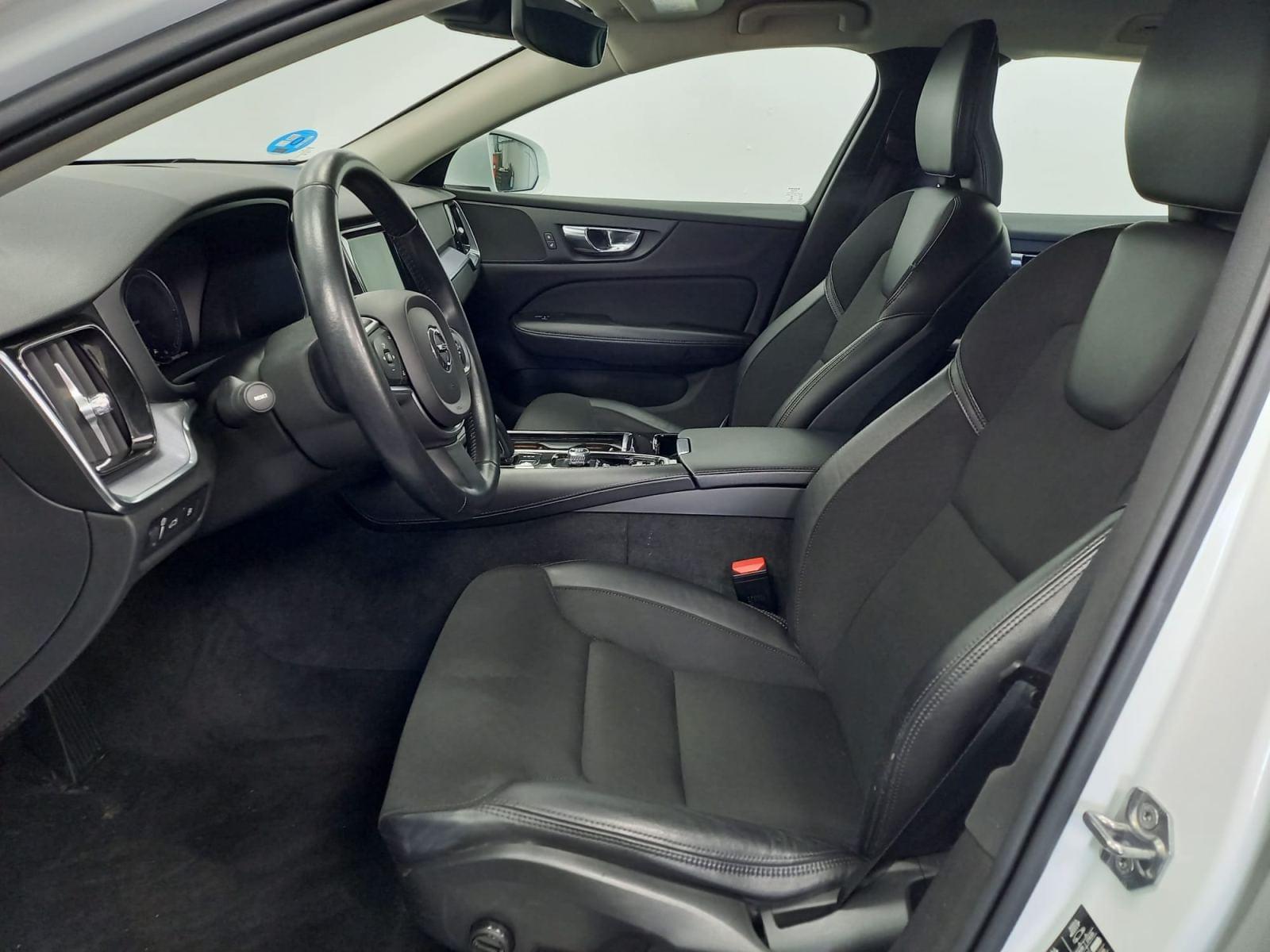 VOLVO V60 2.0 T8 BUSINESS PLUS AUTO 9 