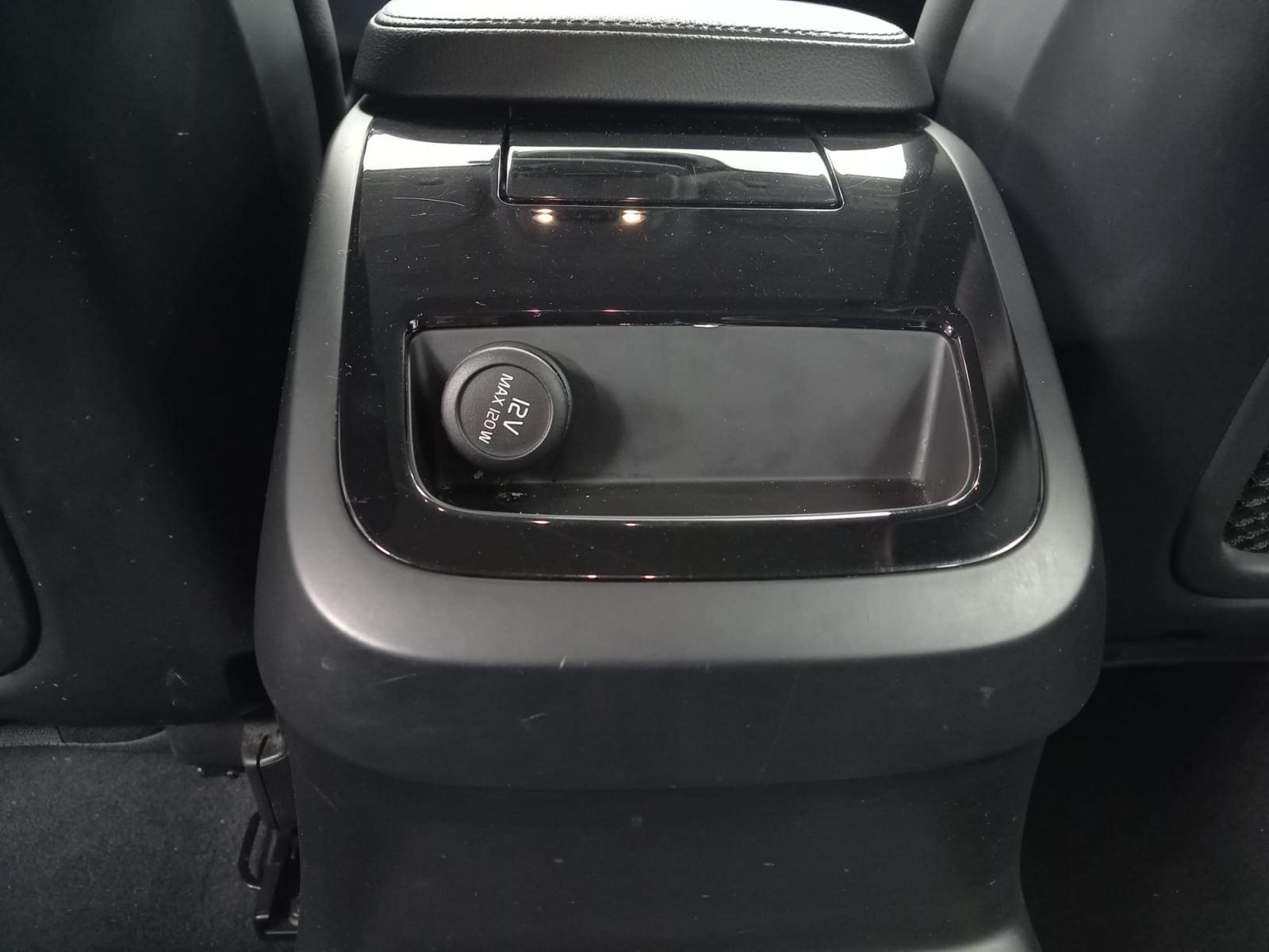 VOLVO V60 2.0 T8 BUSINESS PLUS AUTO 24 