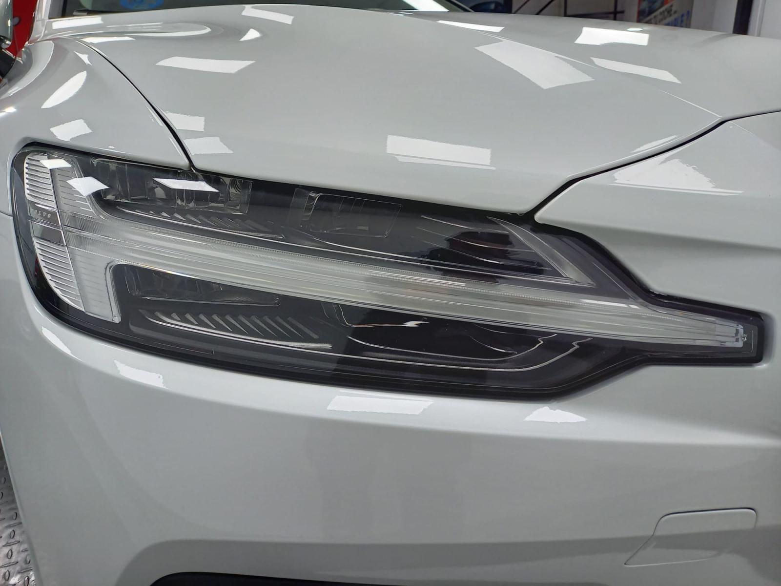 VOLVO V60 2.0 T8 BUSINESS PLUS AUTO 28 