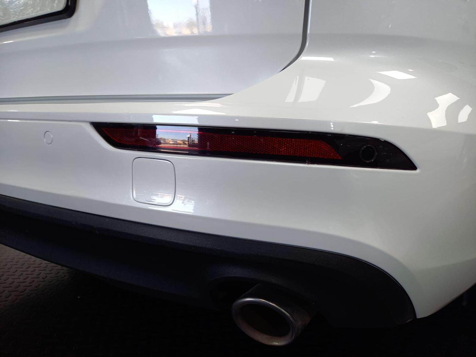 VOLVO V60 2.0 T8 BUSINESS PLUS AUTO 31 