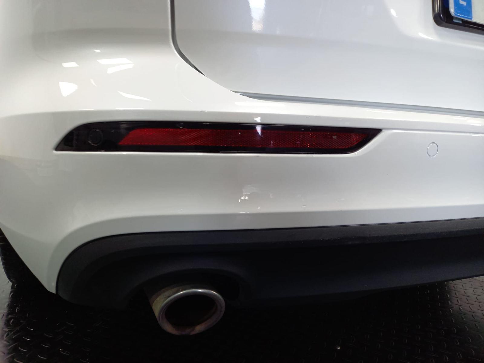 VOLVO V60 2.0 T8 BUSINESS PLUS AUTO 32 