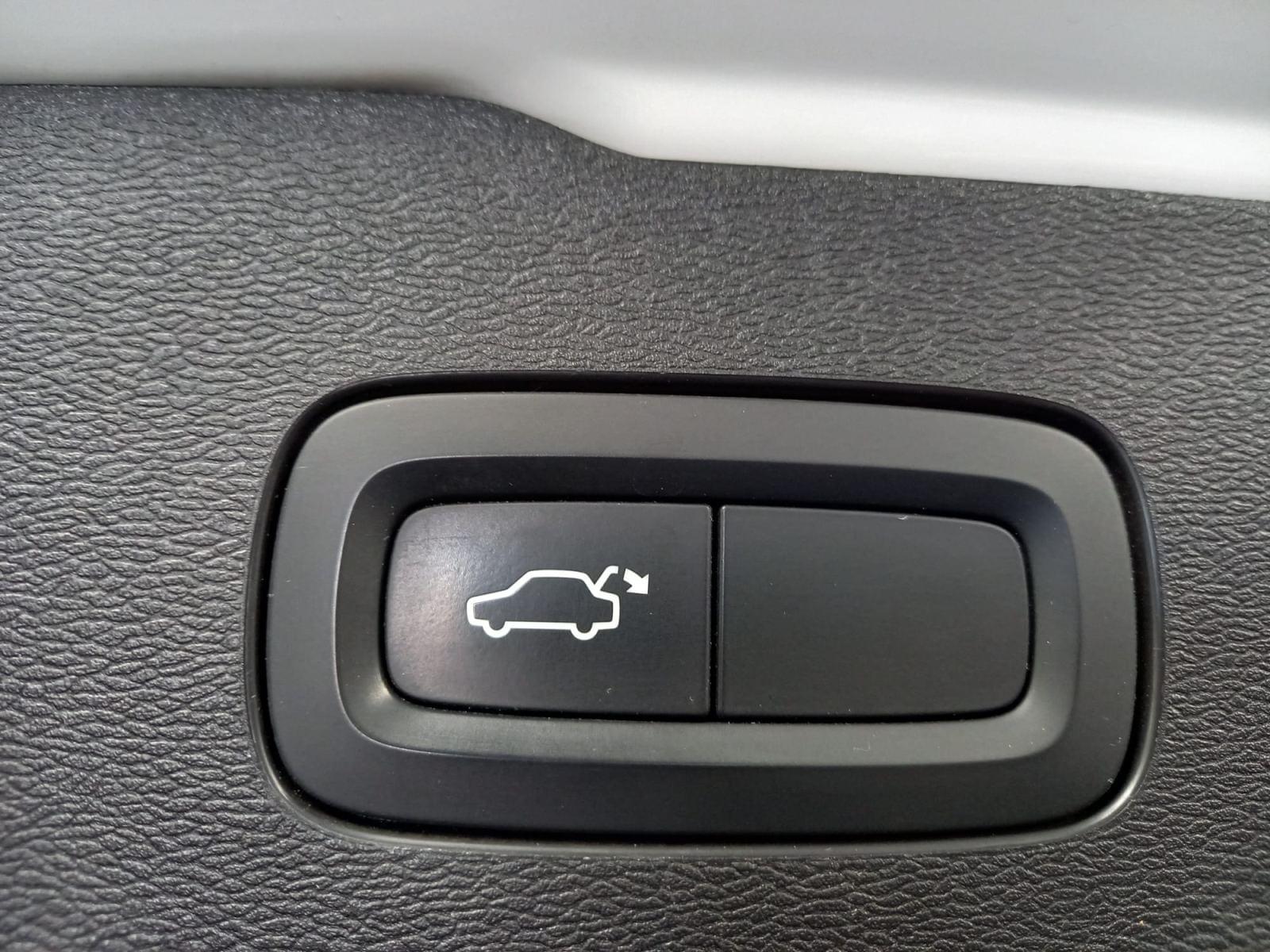 VOLVO V60 2.0 T8 BUSINESS PLUS AUTO 35 