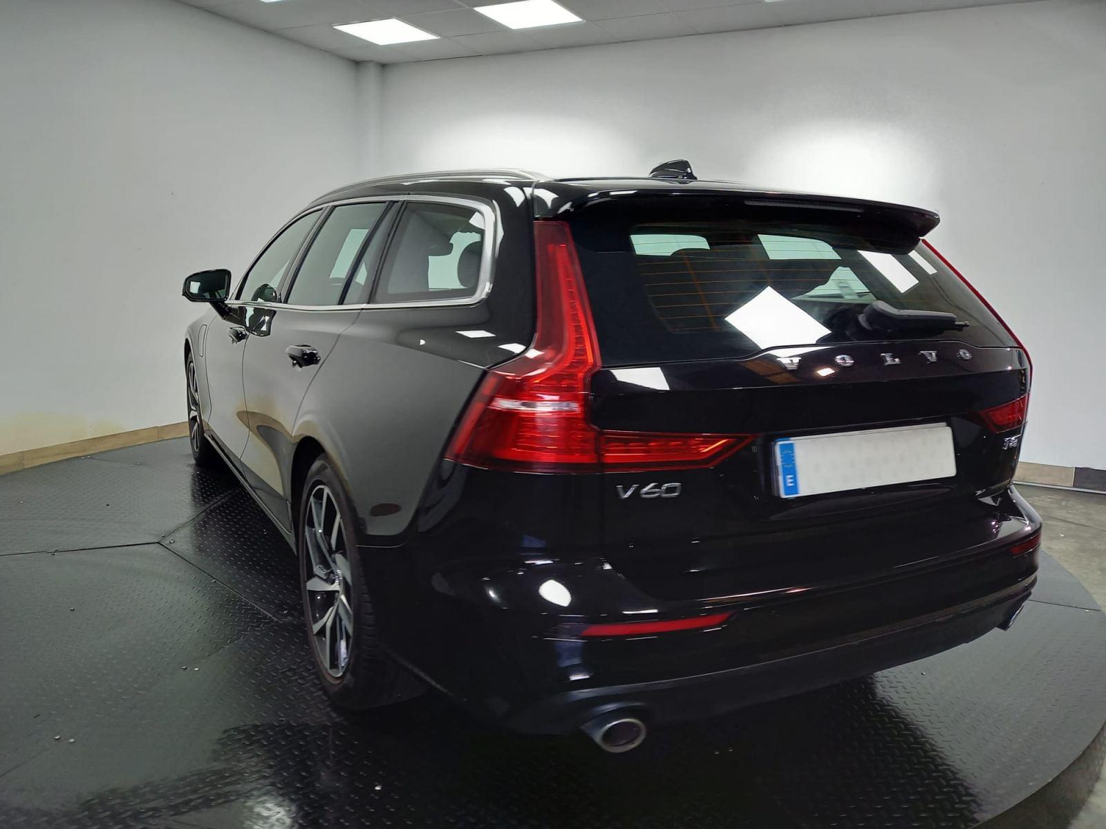 VOLVO V60 2.0 T8 BUSINESS PLUS AUTO 6