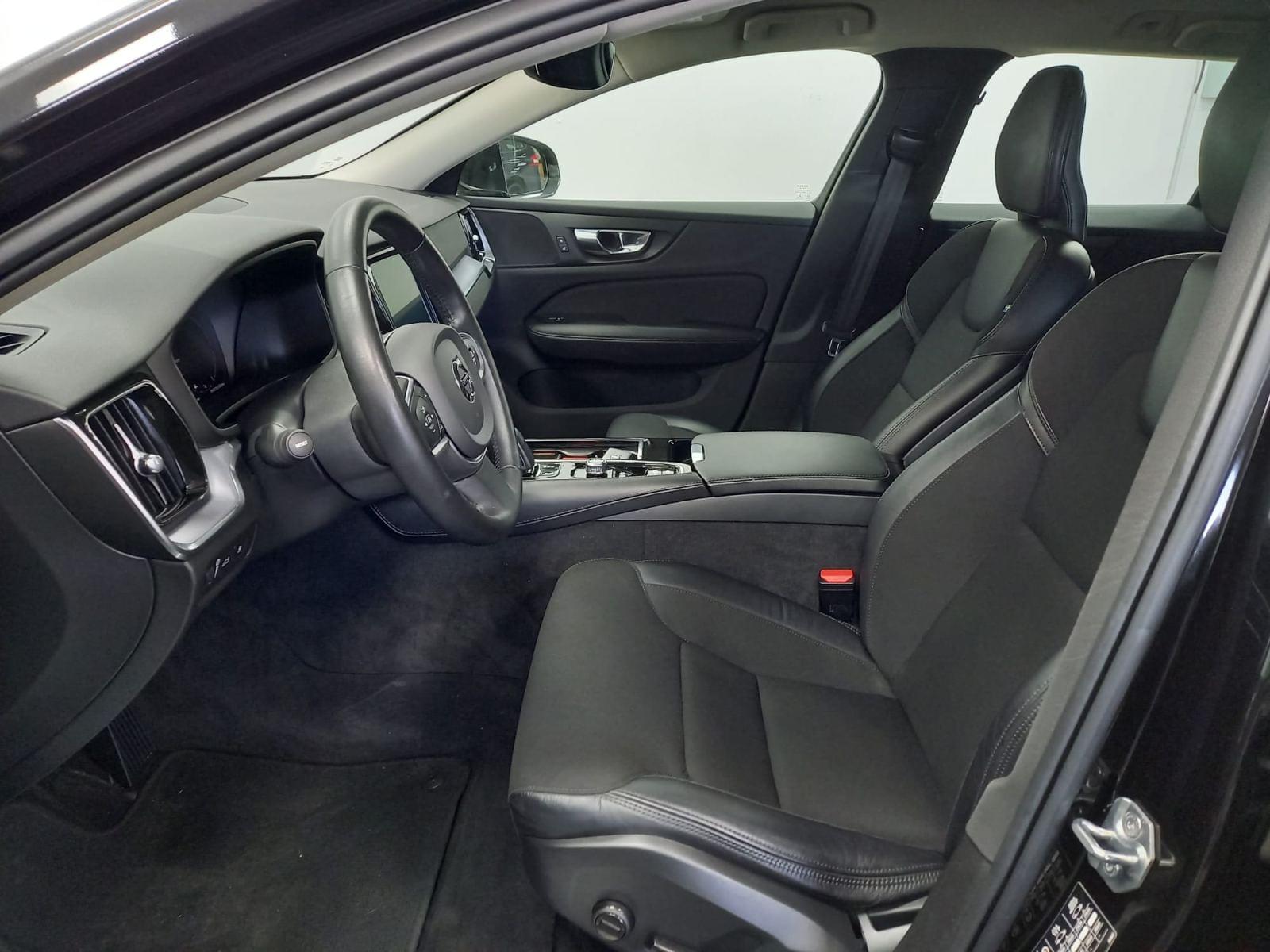 VOLVO V60 2.0 T8 BUSINESS PLUS AUTO 8