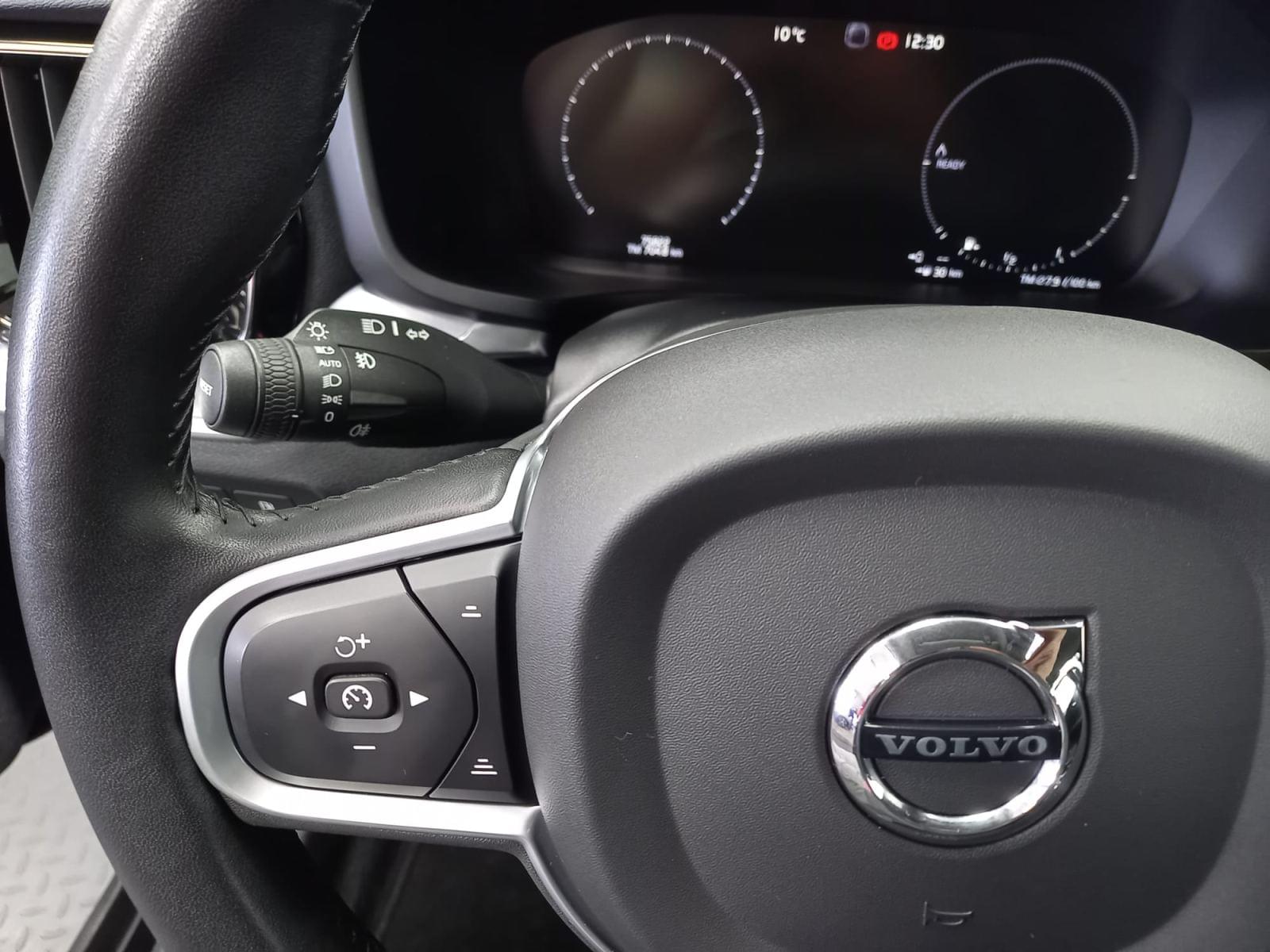 VOLVO V60 2.0 T8 BUSINESS PLUS AUTO 12