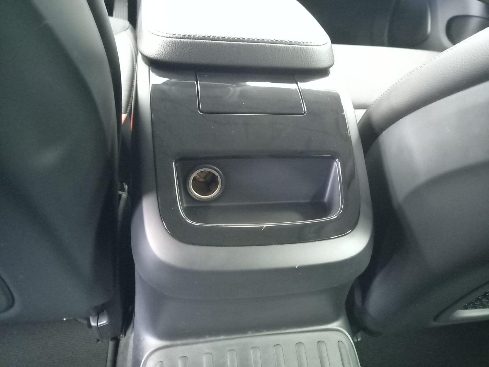 VOLVO V60 2.0 T8 BUSINESS PLUS AUTO 23