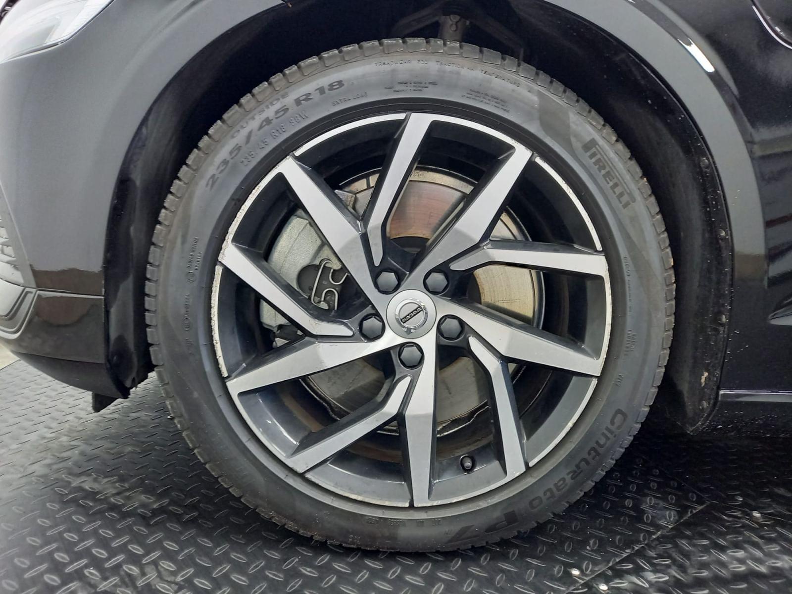 VOLVO V60 2.0 T8 BUSINESS PLUS AUTO 41