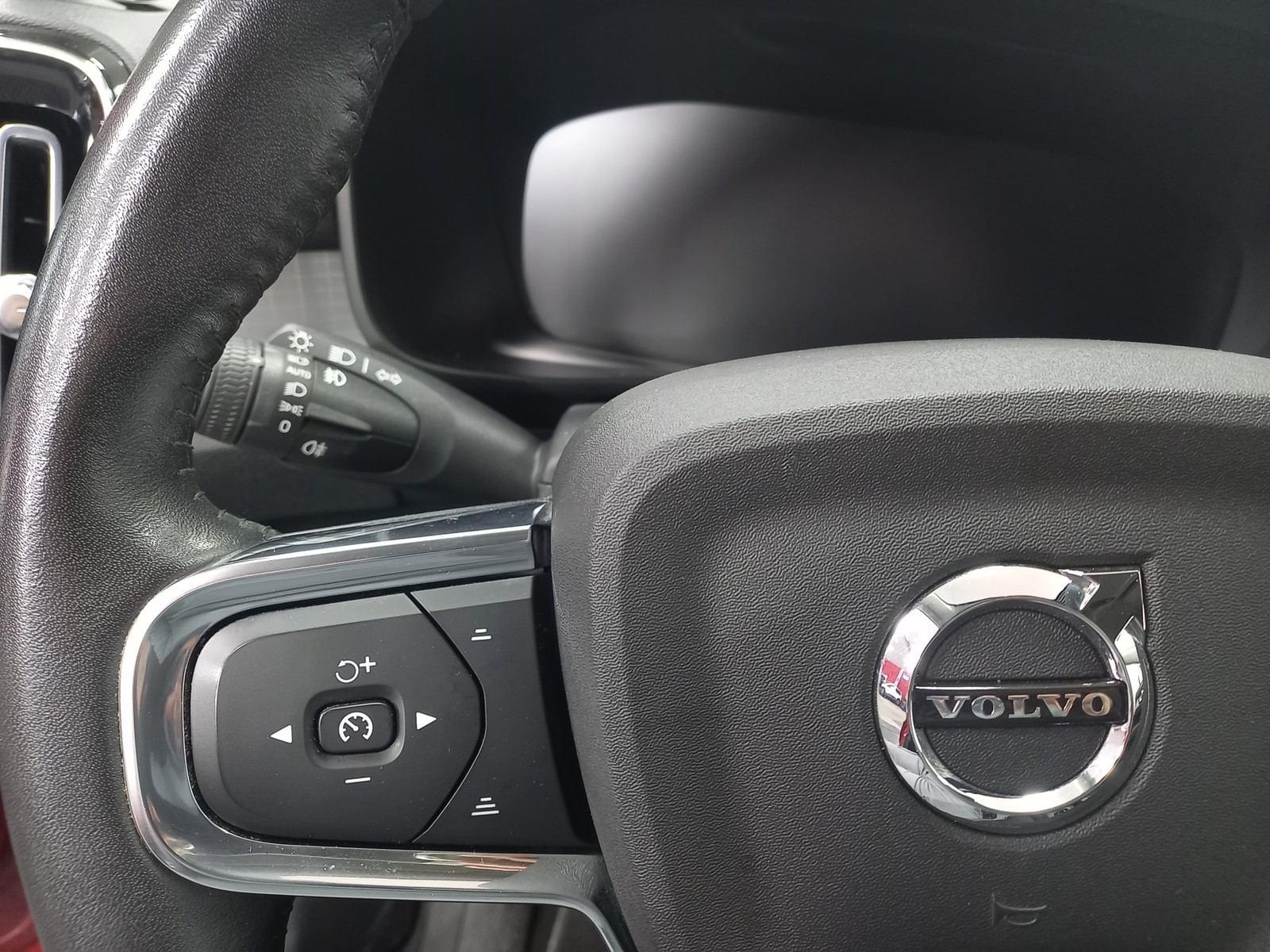 VOLVO XC40 T5 RECHARGE INSCRIPTION EXPRESSION AUT 13 