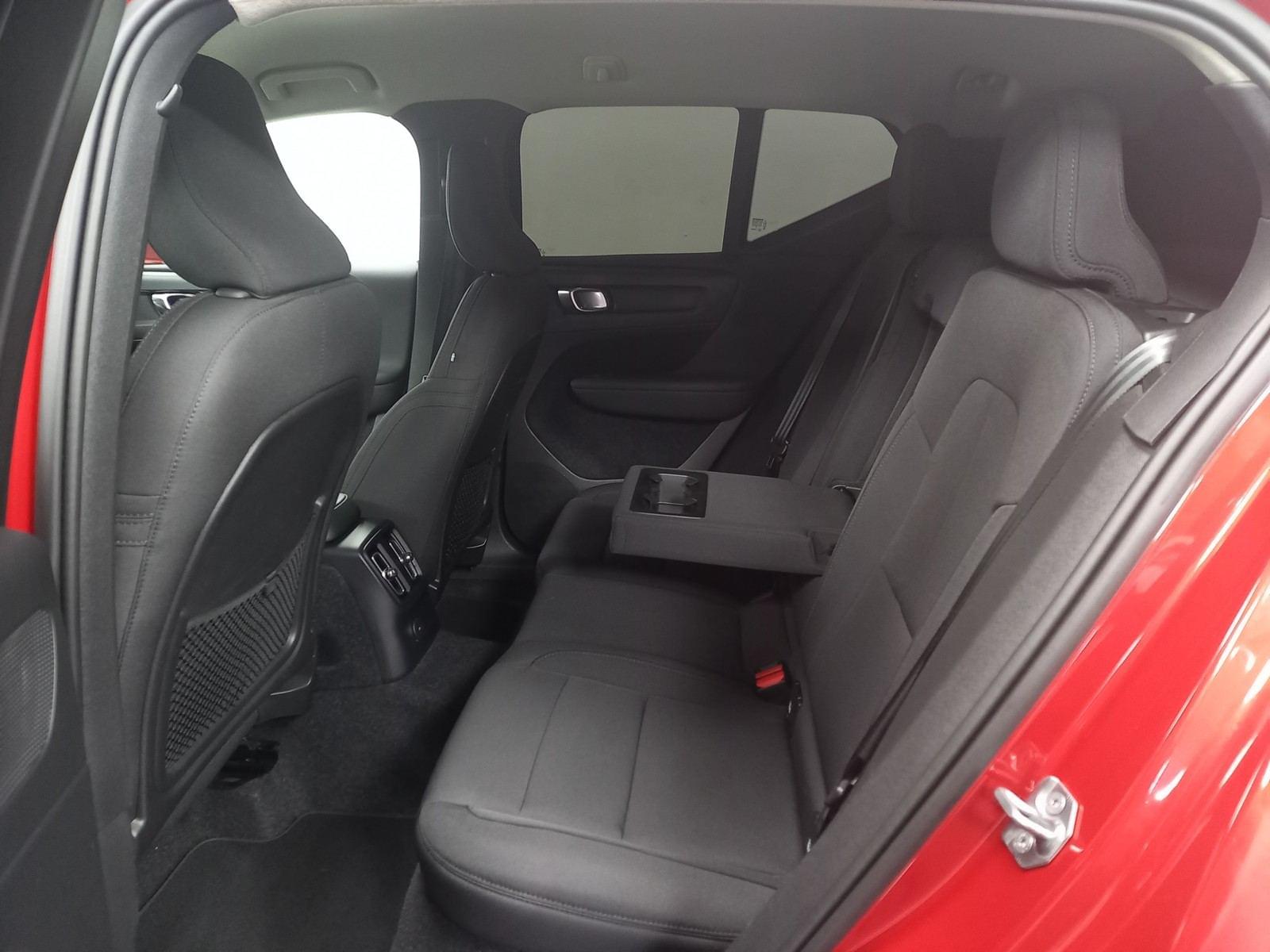 VOLVO XC40 T5 RECHARGE INSCRIPTION EXPRESSION AUT 17 
