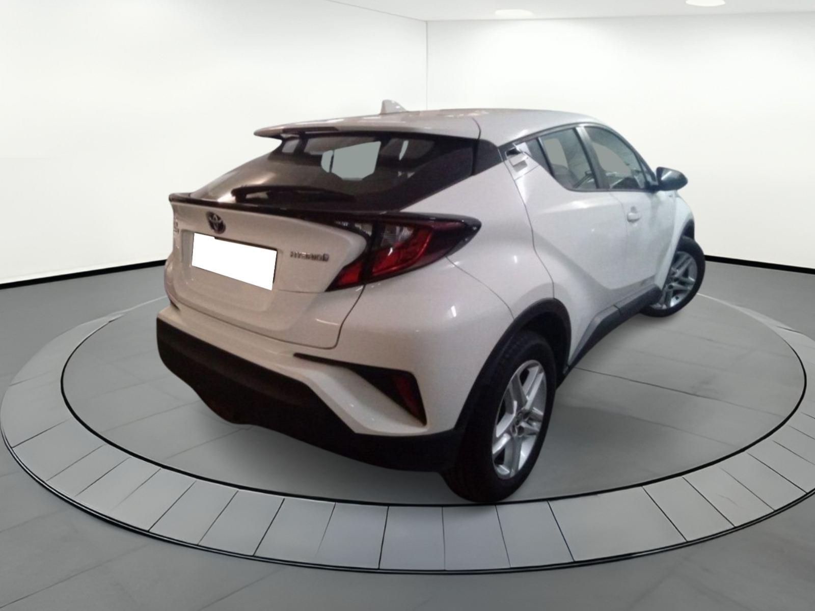 TOYOTA C-HR 1.8 125H Active 3