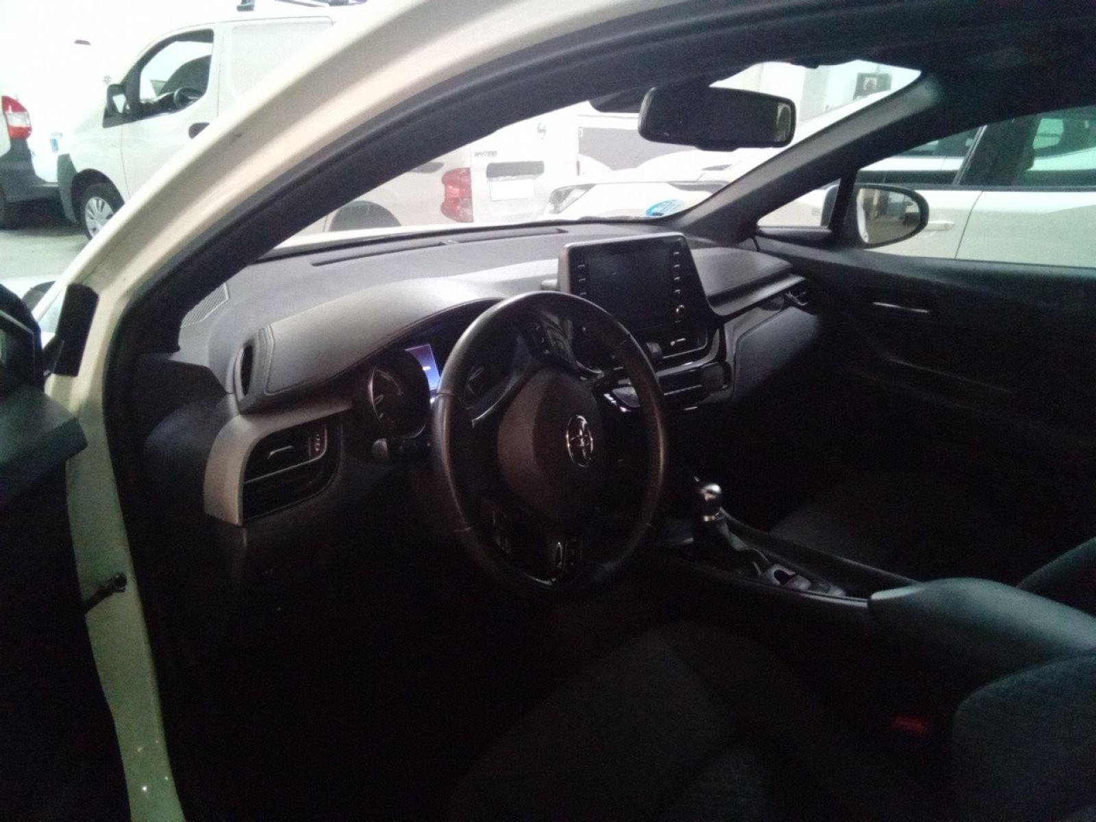 TOYOTA C-HR 1.8 125H Active 6