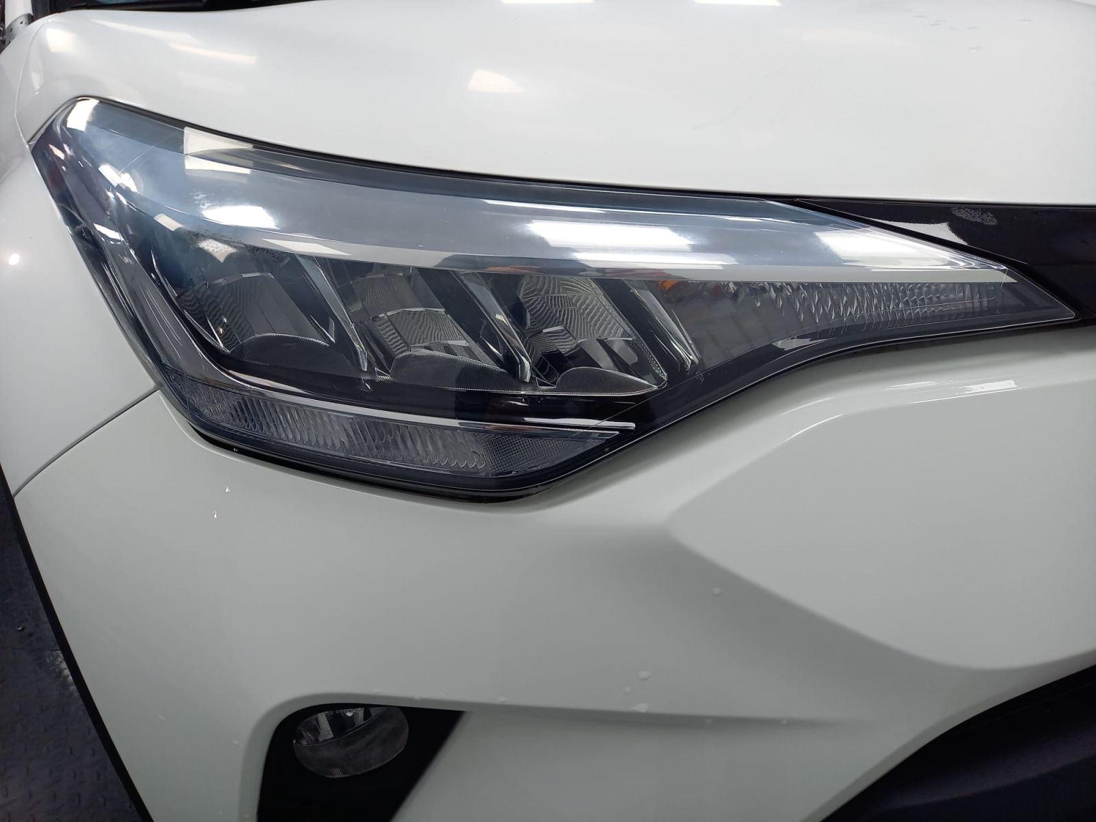 TOYOTA C-HR 1.8 125H Active 36