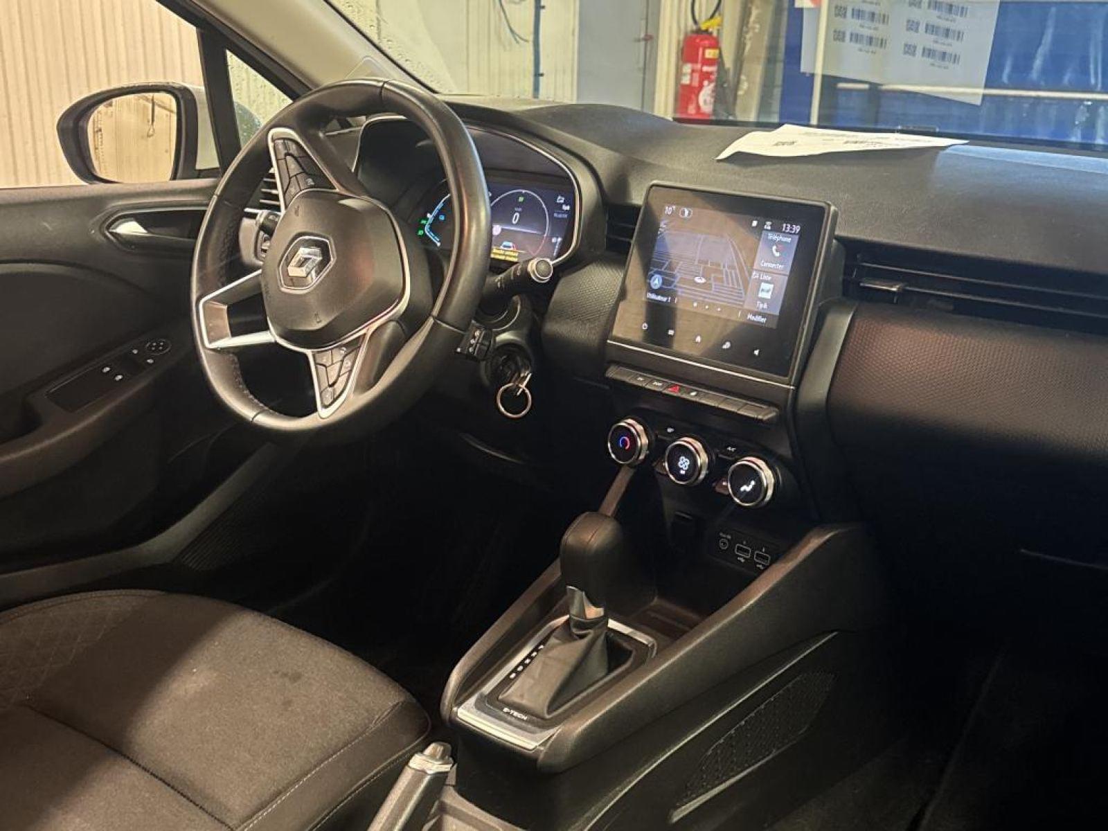 RENAULT CLIO 1.6 E-Tech 140ch Business 3