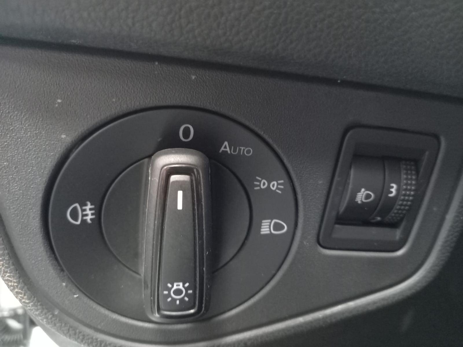 VOLKSWAGEN POLO ADVANCE 1.0 TSI 70KW (95CV) 11