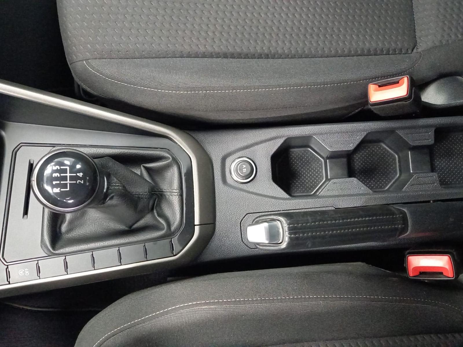 VOLKSWAGEN POLO ADVANCE 1.0 TSI 70KW (95CV) 27