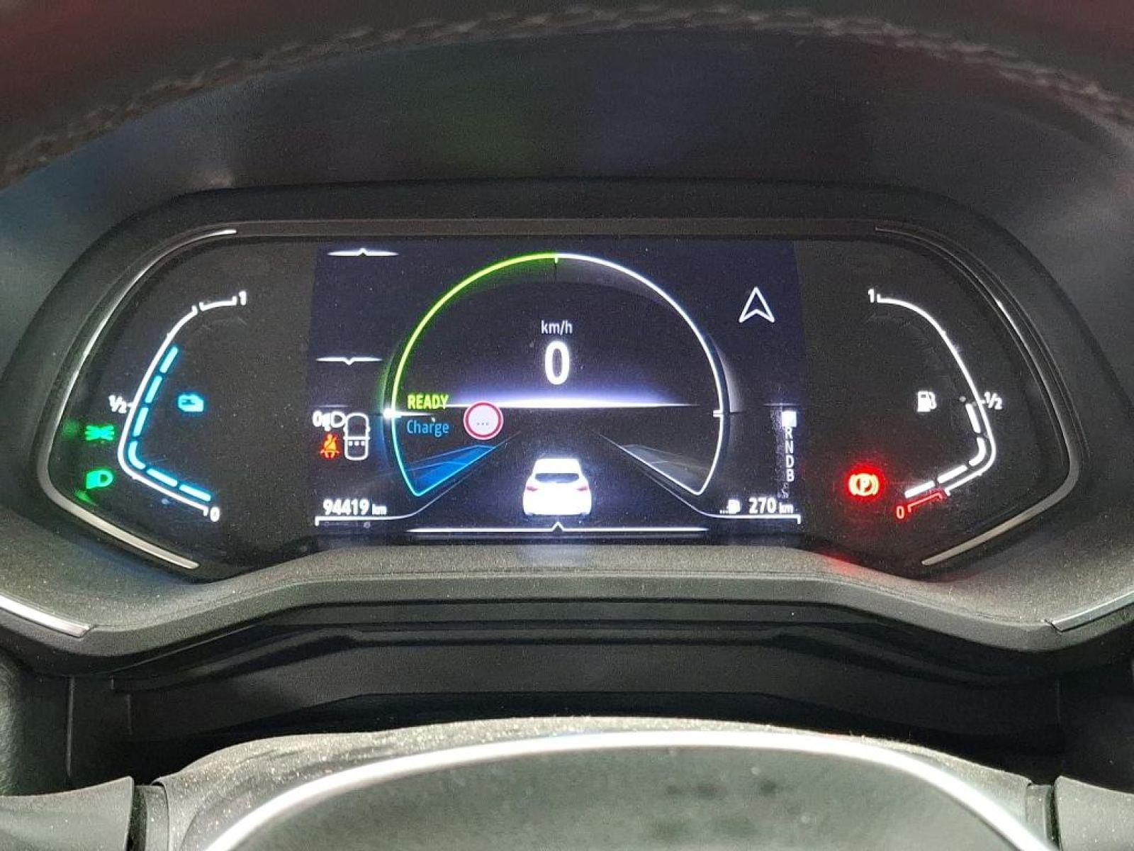 RENAULT CLIO 1.6 E-Tech hybride 140ch Business 8