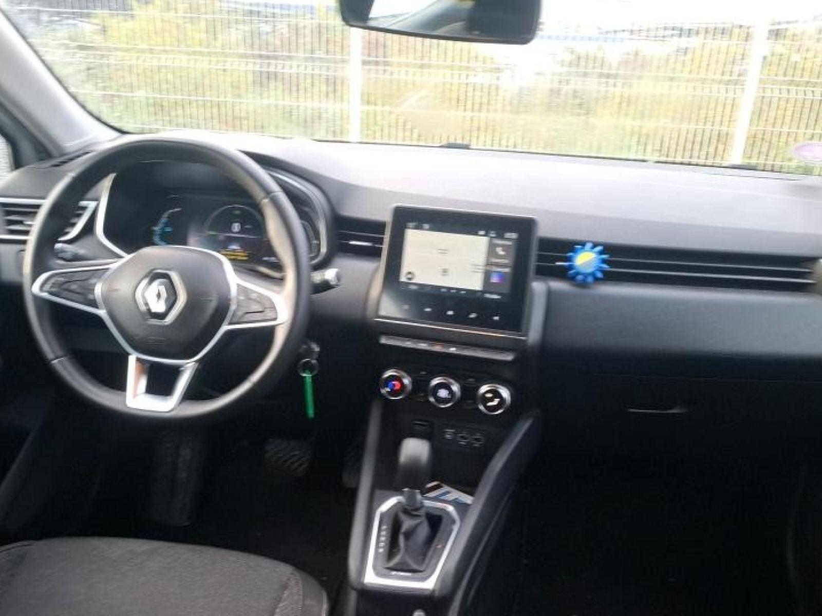RENAULT CLIO 1.6 E-Tech 140ch Business 7