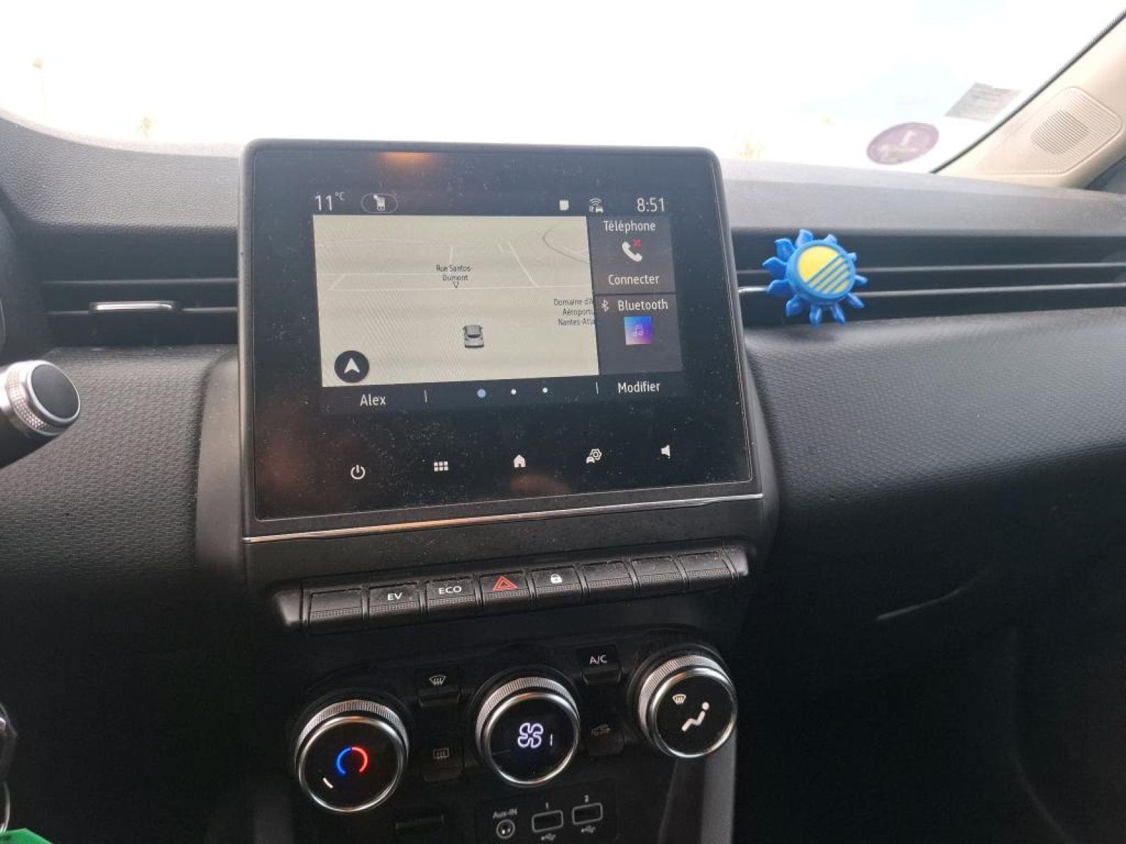 RENAULT CLIO 1.6 E-Tech 140ch Business 8