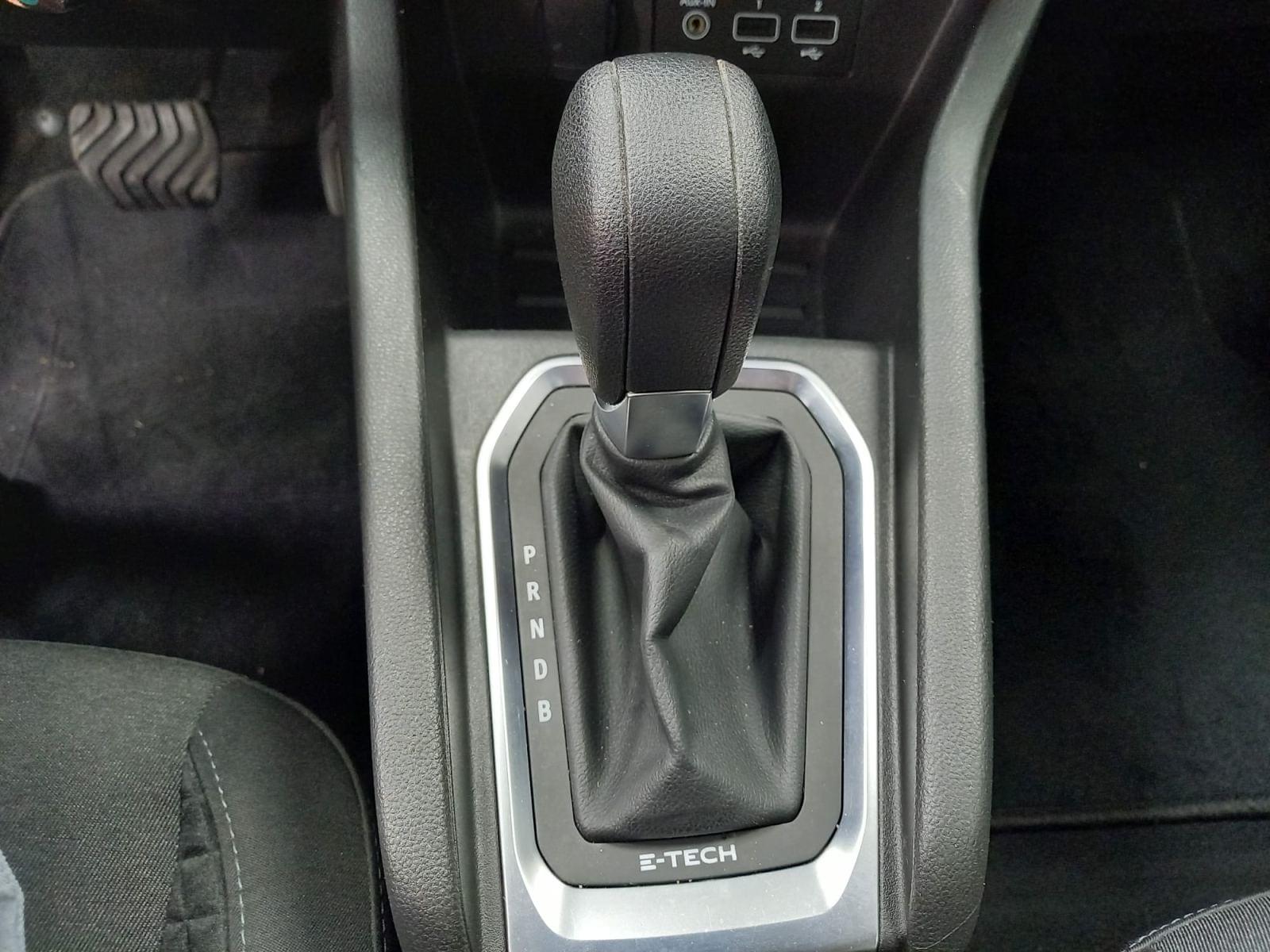 RENAULT CLIO 1.6 E-Tech 140ch Business 27