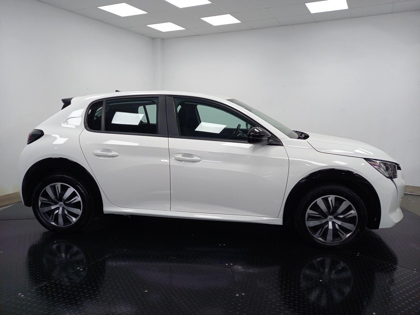 PEUGEOT 208 (E-) ACTIVE 50KWH 3 