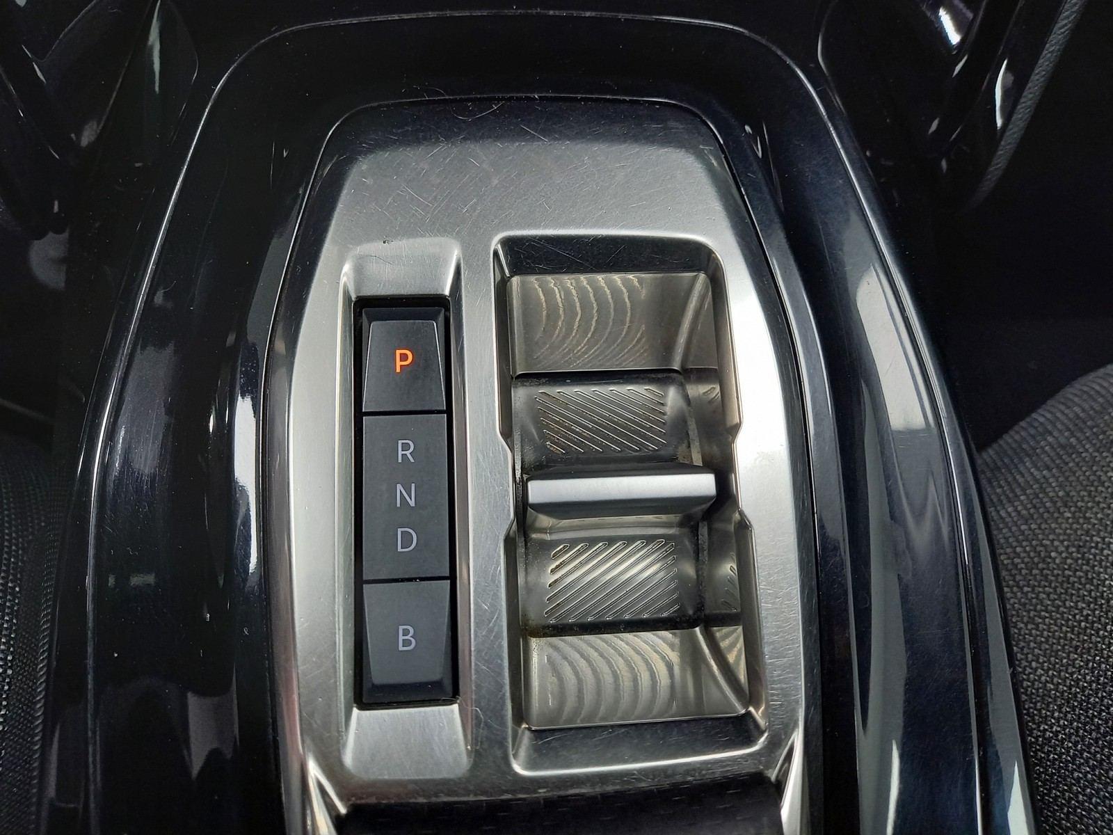 PEUGEOT 208 (E-) ACTIVE 50KWH 17 