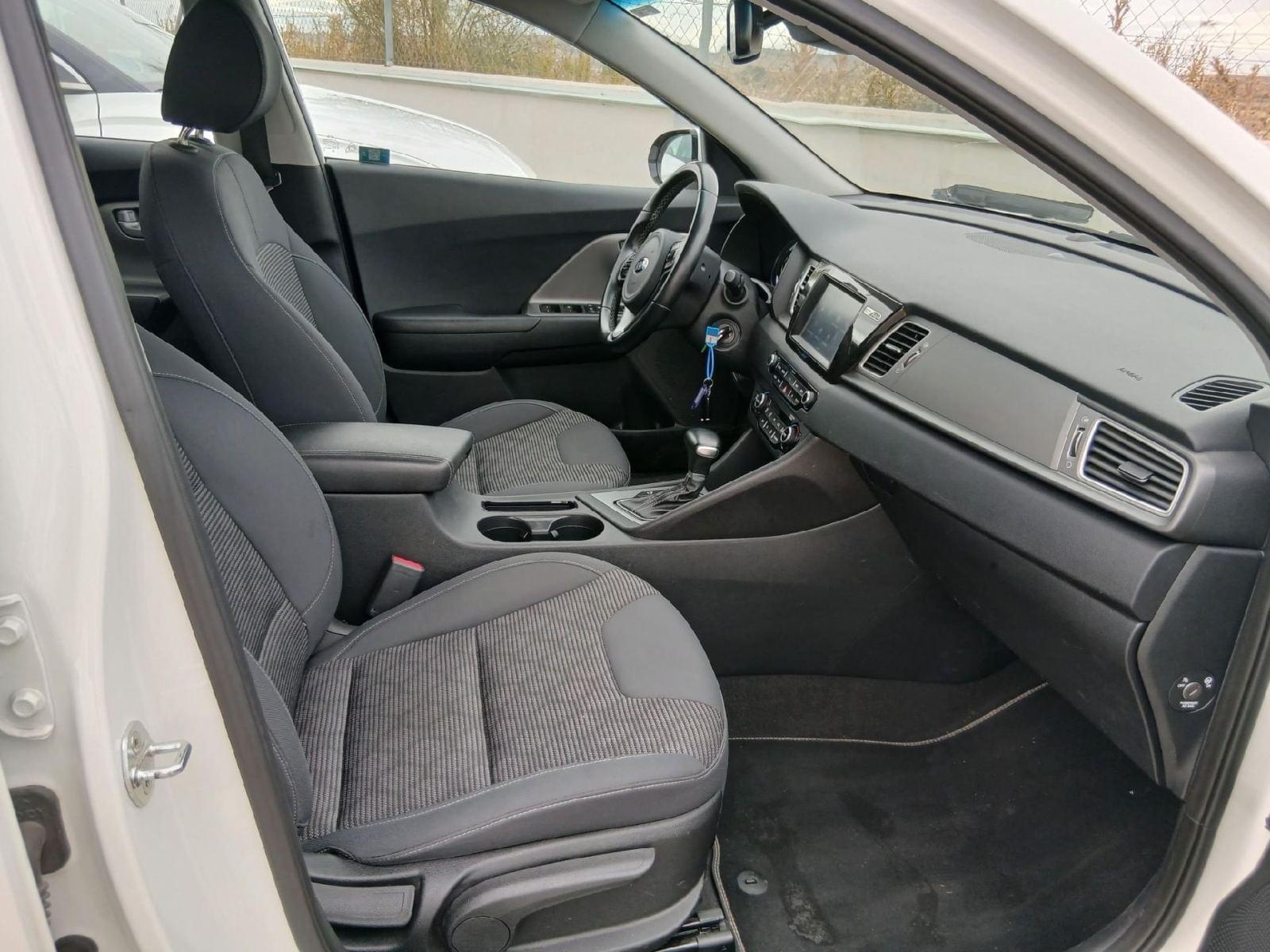 KIA NIRO 1.6 GDI PHEV 104KW DRIVE 6