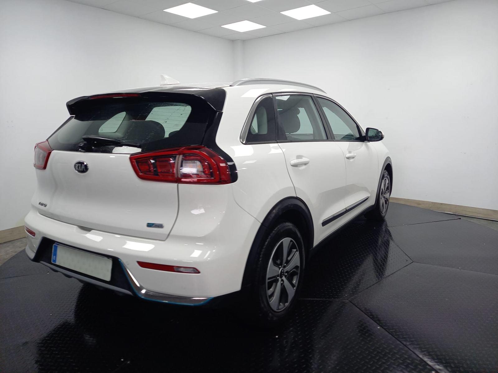 KIA NIRO 1.6 GDI PHEV 104KW DRIVE 4 