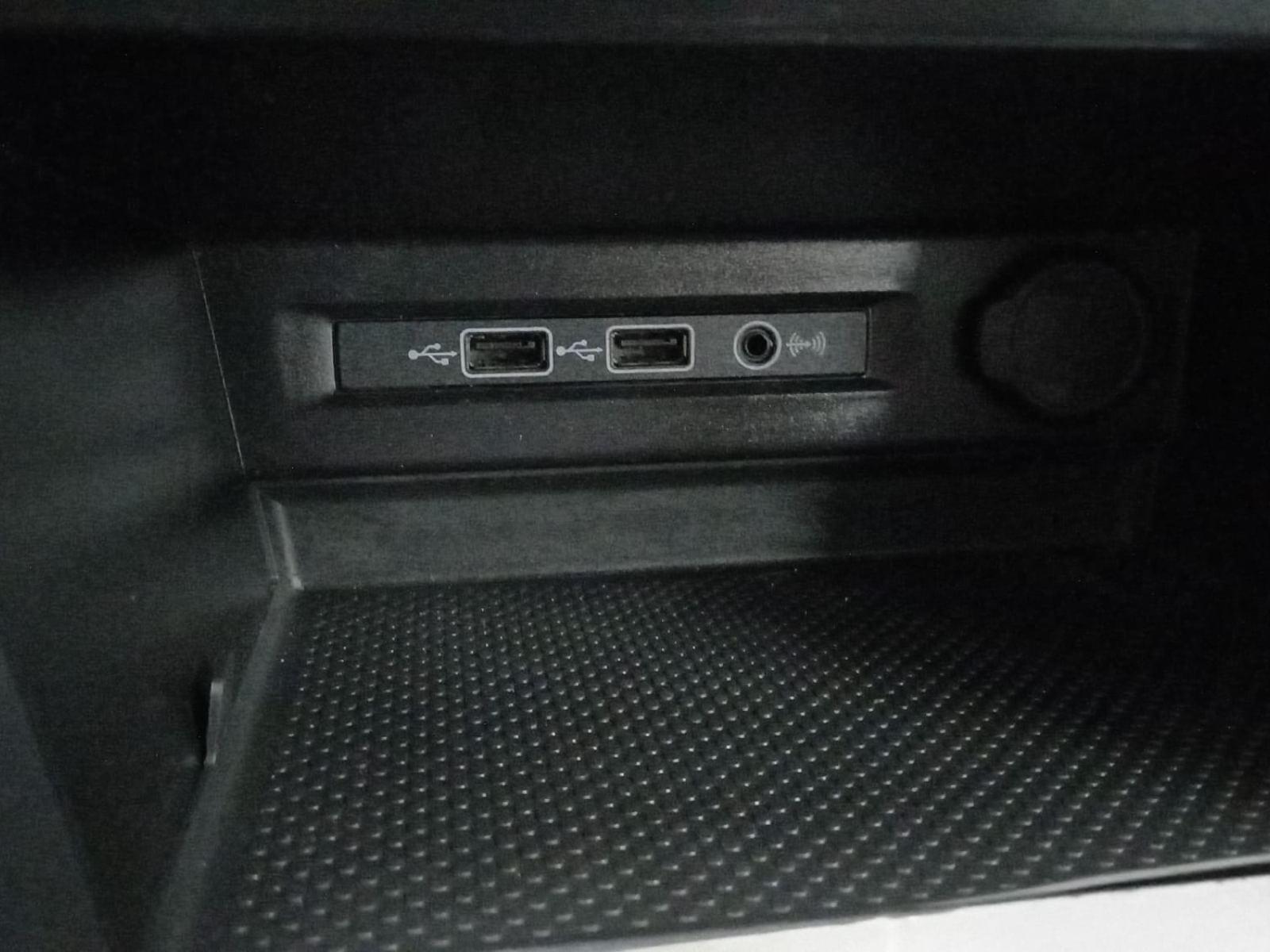 VOLKSWAGEN TIGUAN Edition 2.0 TDI 110kW (150CV) 19 