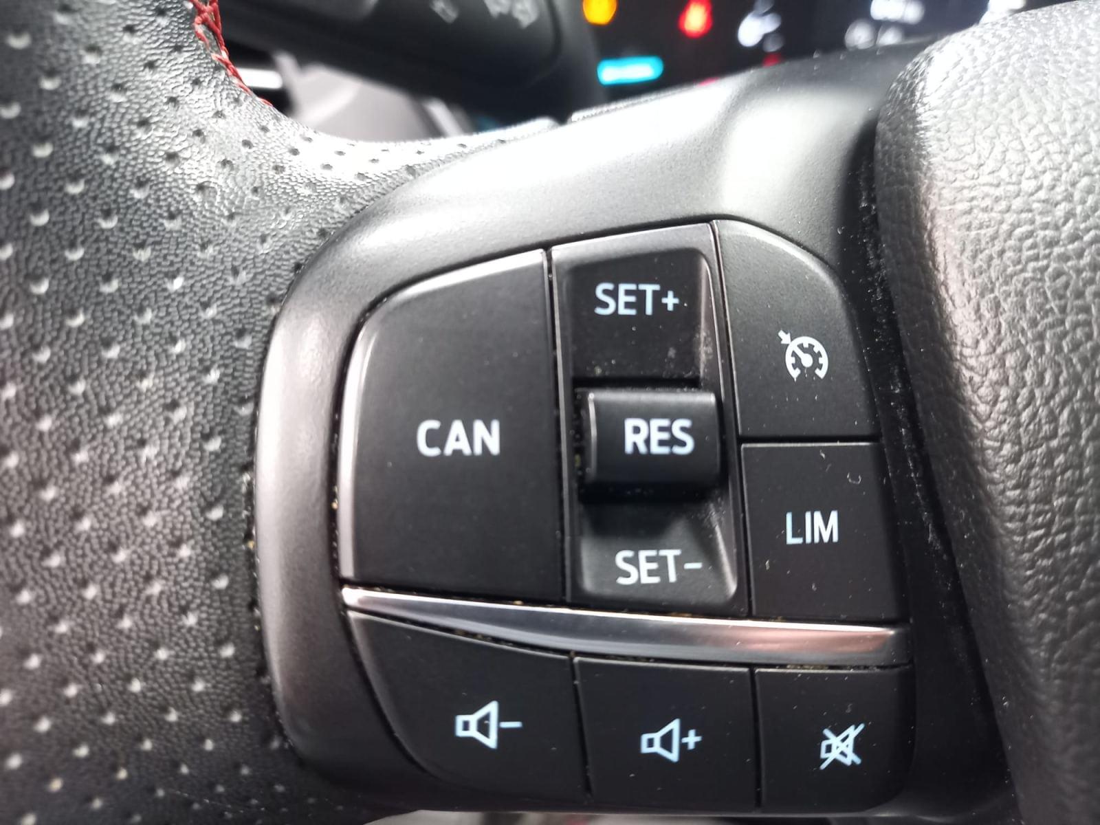 FORD FOCUS 1.0 Ecoboost MHEV 92kW ST-Line Style SIP 10 