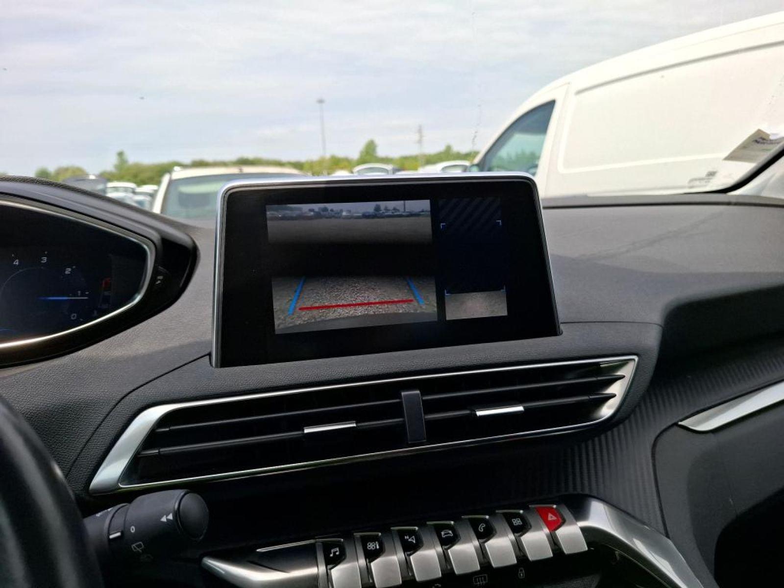 PEUGEOT 5008 1.5 BlueHDi 130ch S&S Active 5 plazas 9 