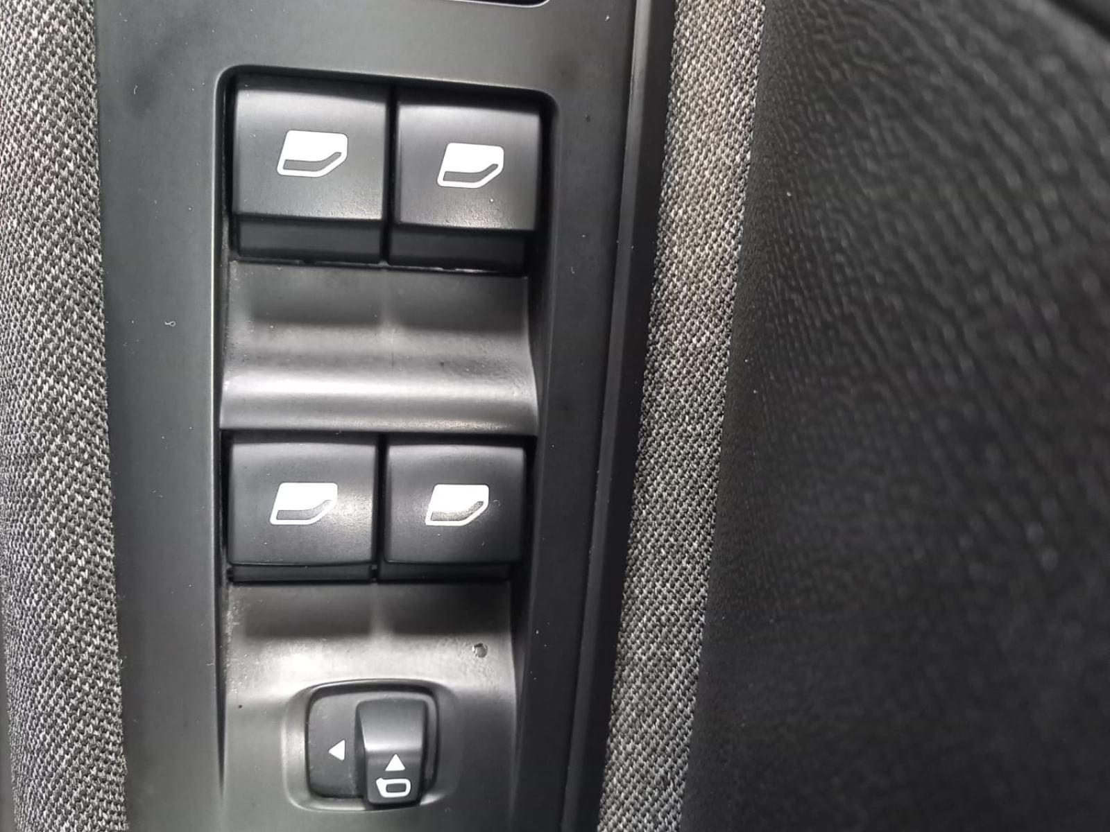 PEUGEOT 5008 1.5 BlueHDi 130ch S&S Active 5 plazas 24 