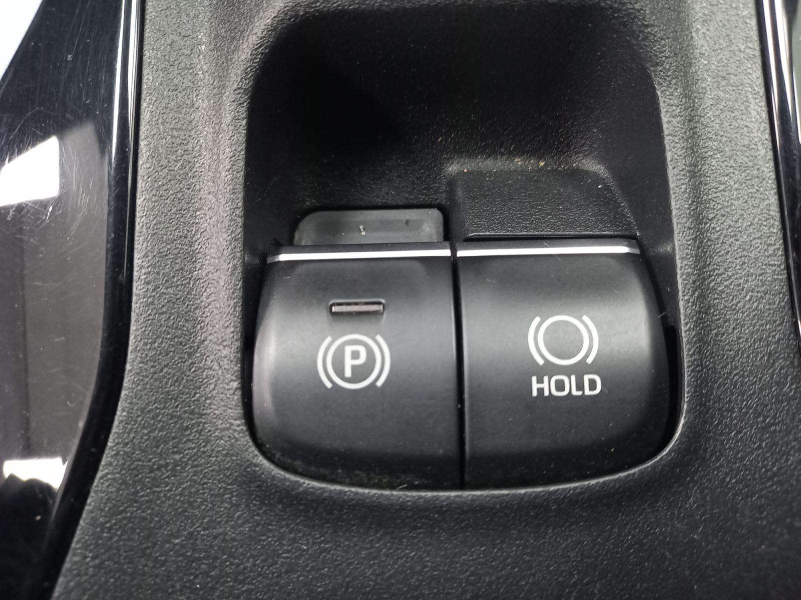 TOYOTA COROLLA 1.8 125H ACTIVE TECH E-CVT 23