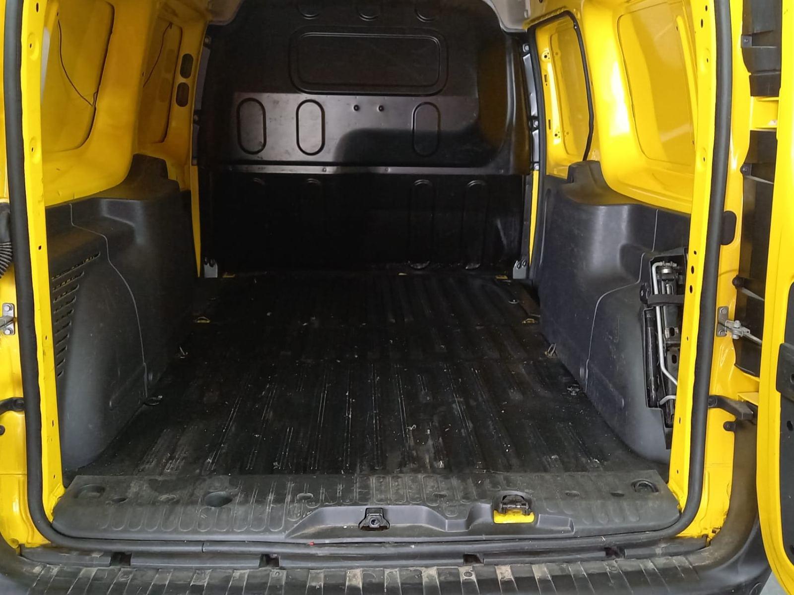 RENAULT KANGOO FURGON MAXI 2p Blue dCi 70 kW (95CV) 29