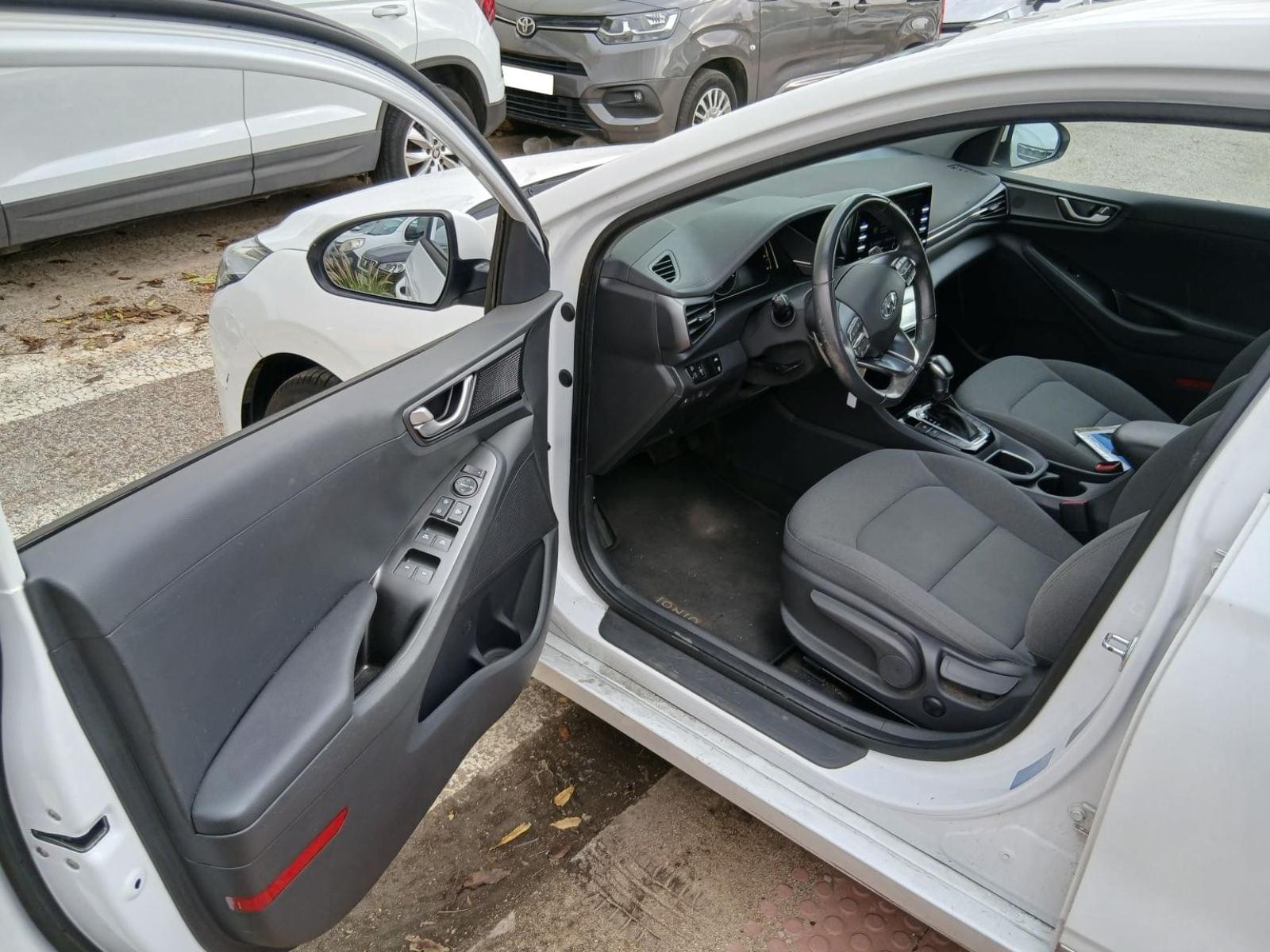 HYUNDAI IONIQ 1.6 GDI HEV Klass DCT 4