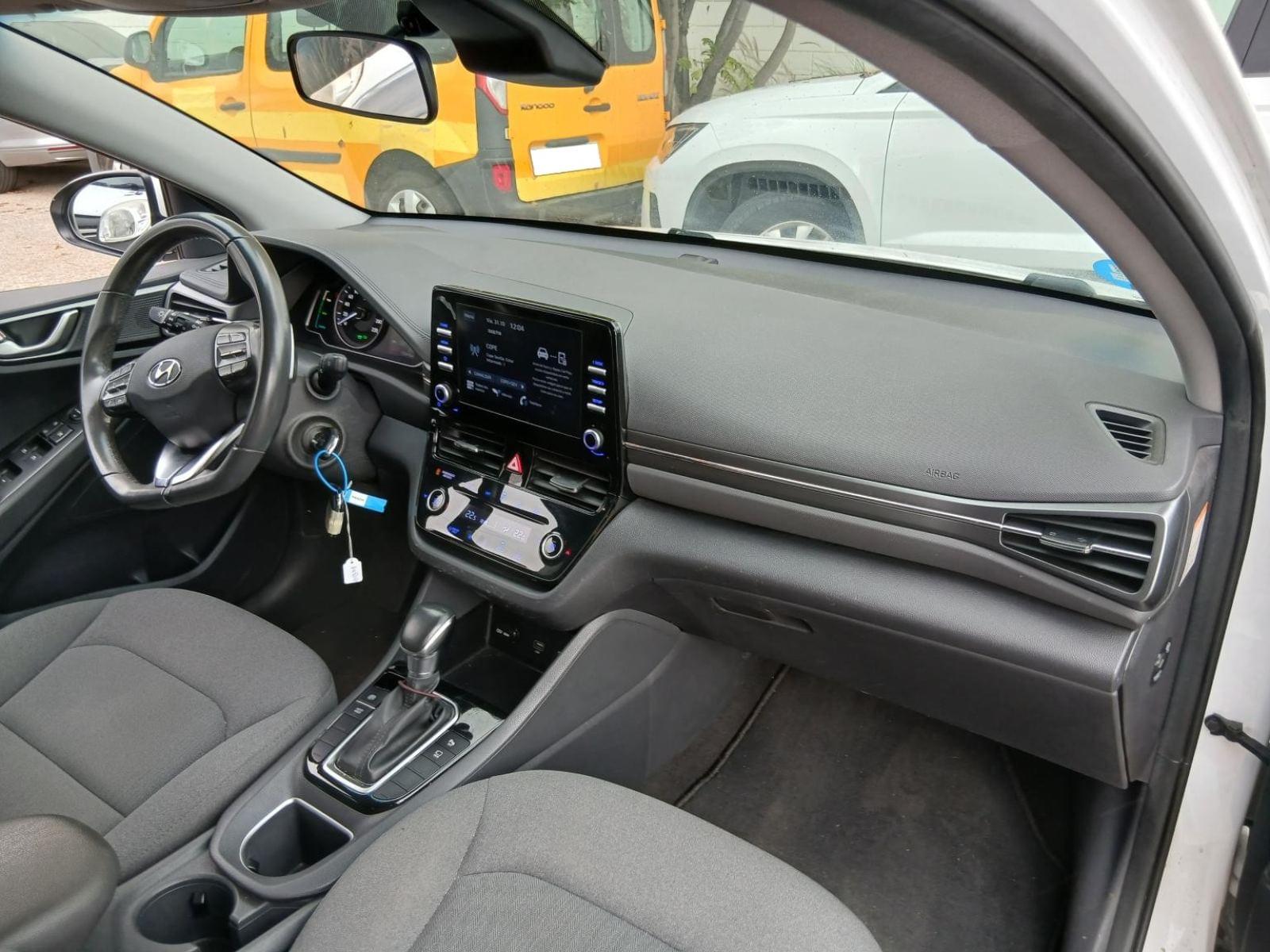 HYUNDAI IONIQ 1.6 GDI HEV Klass DCT 8