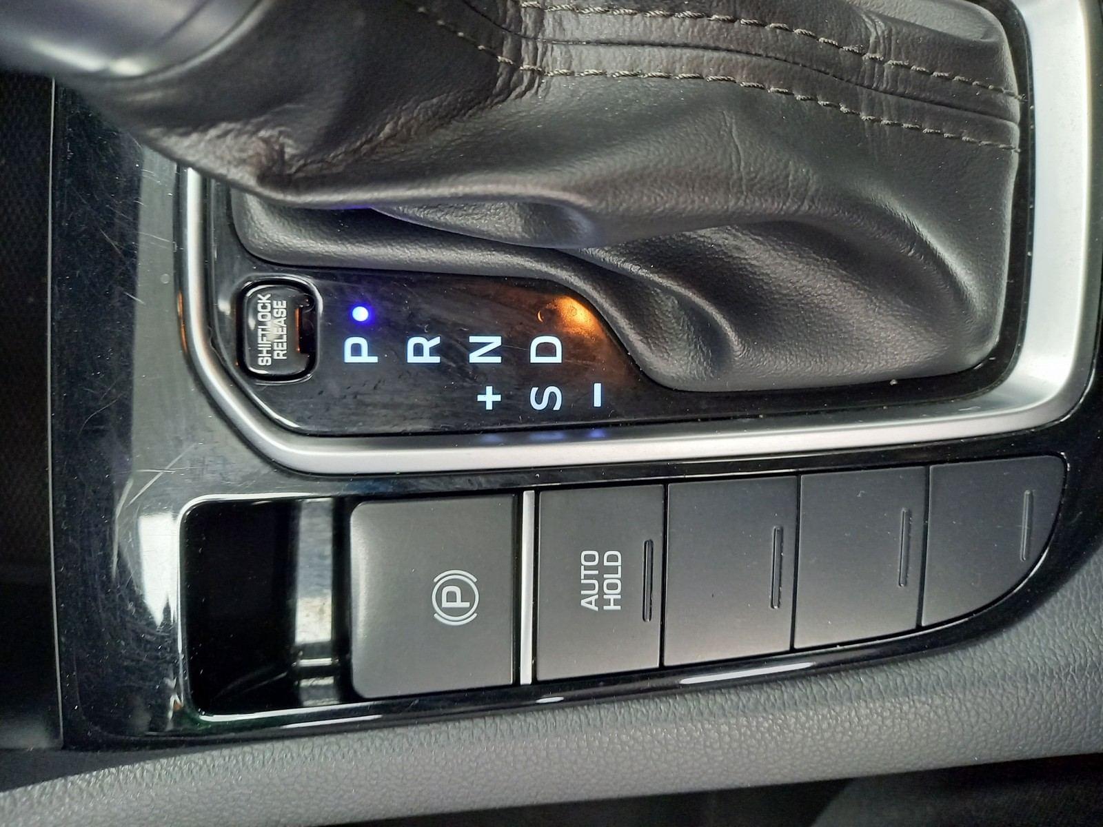 HYUNDAI IONIQ 1.6 GDI HEV Klass DCT 20 