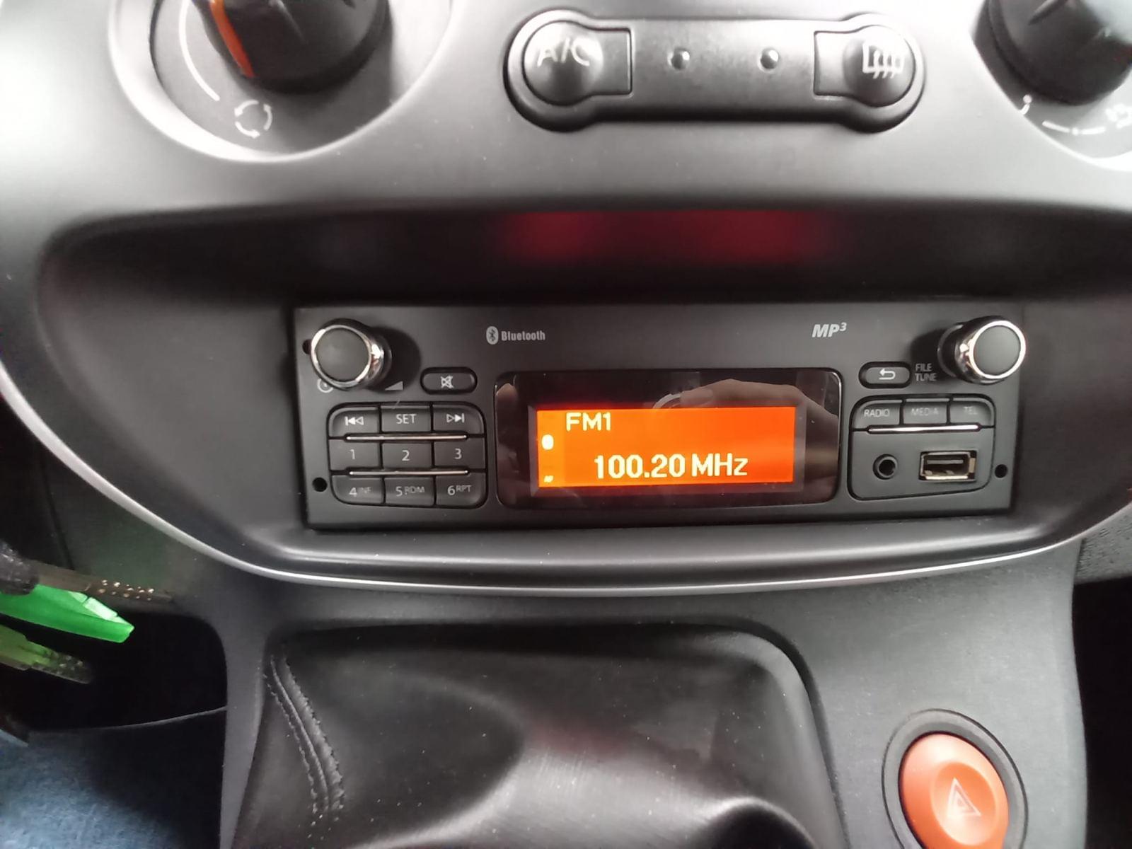 RENAULT KANGOO FURGON MAXI Profesional Maxi 2p dCi 66 kW (90 CV) 8