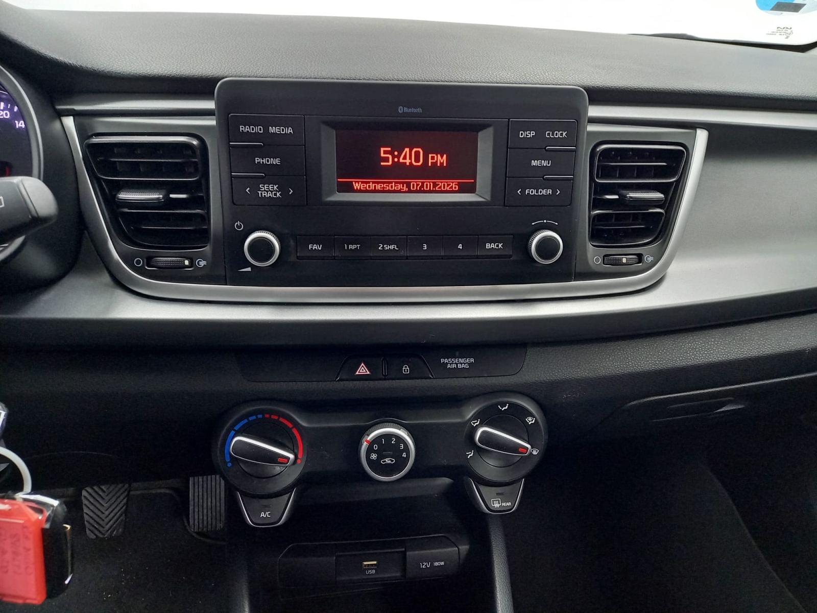 KIA RIO 1.0 T-GDI 74KW (100CV) MHEV IMT CONCEPT 9