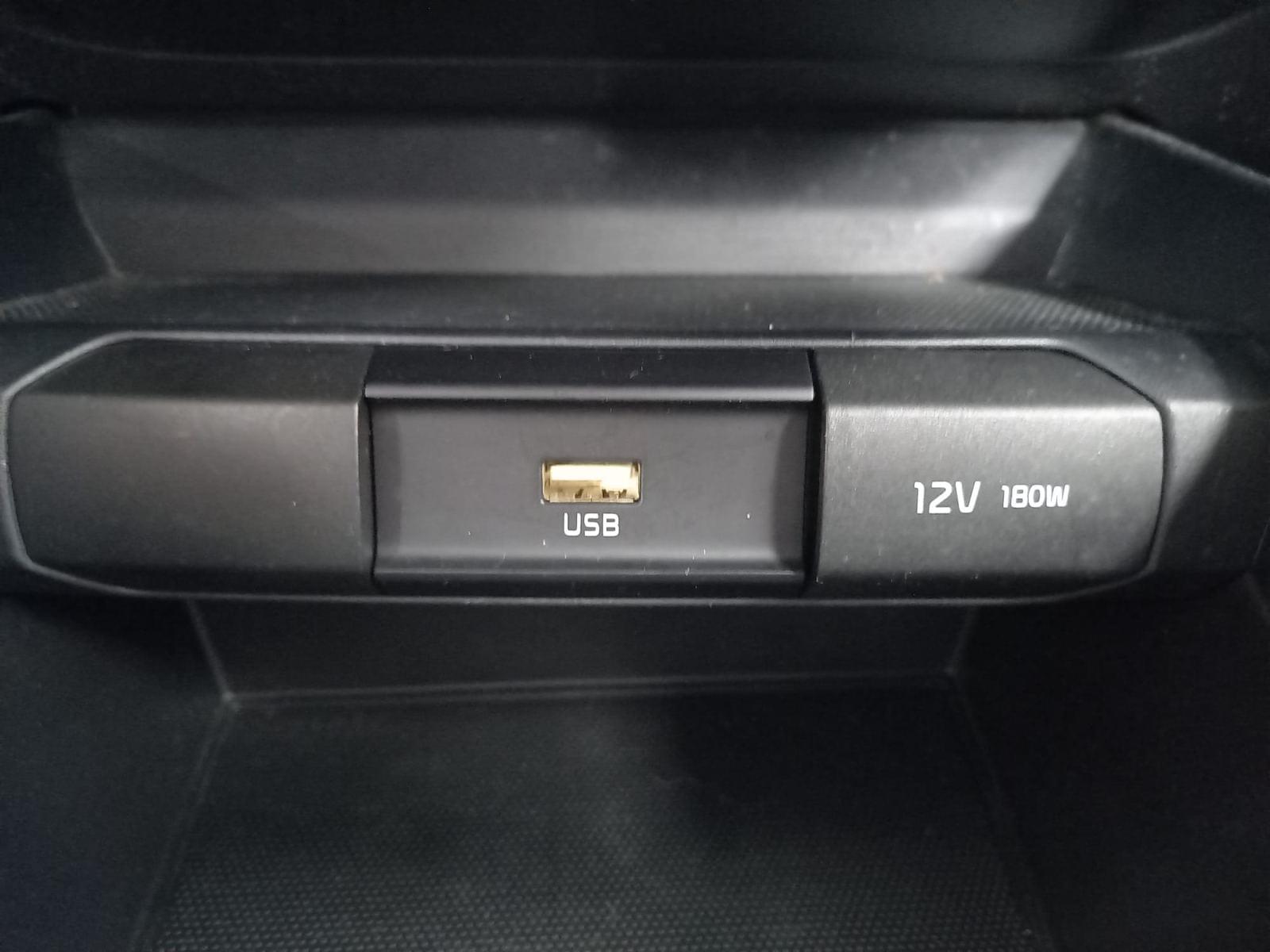 KIA RIO 1.0 T-GDI 74KW (100CV) MHEV IMT CONCEPT 10