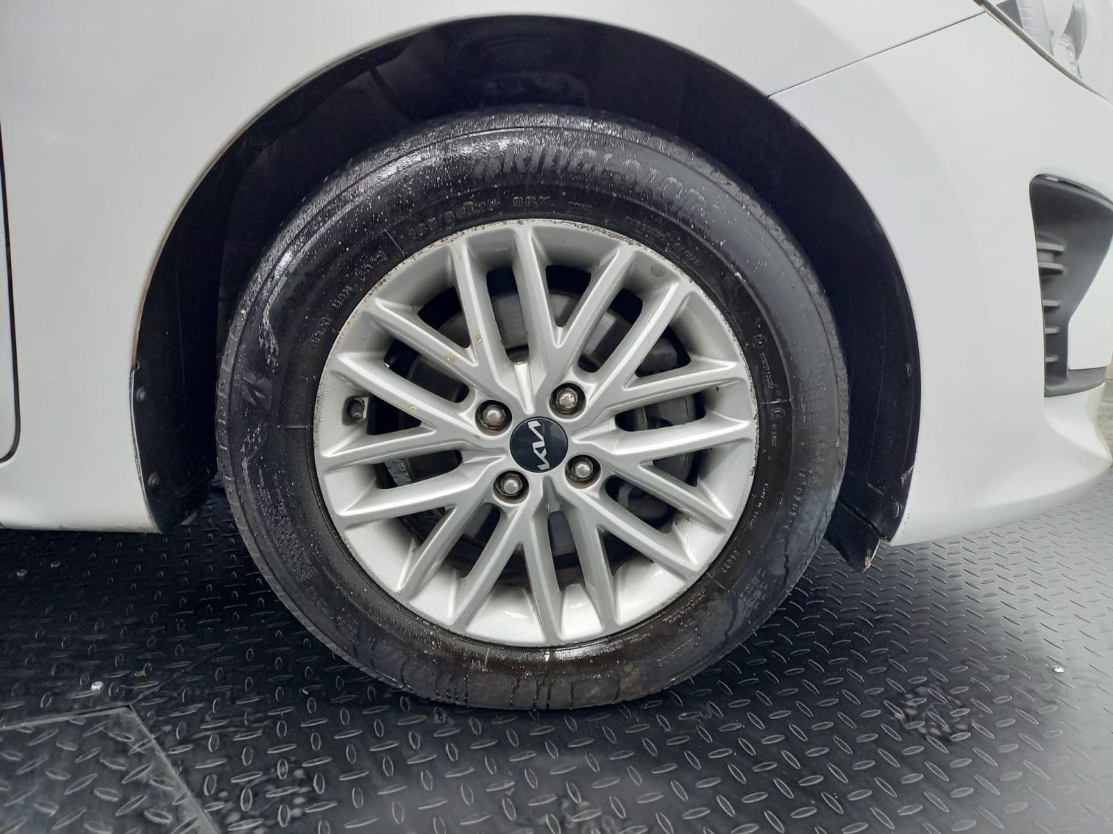 KIA RIO 1.0 T-GDI 74KW (100CV) MHEV IMT CONCEPT 27