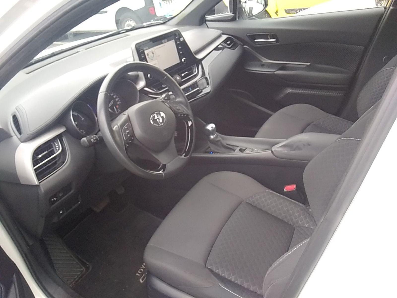 TOYOTA C-HR 1.8 125H Active 6