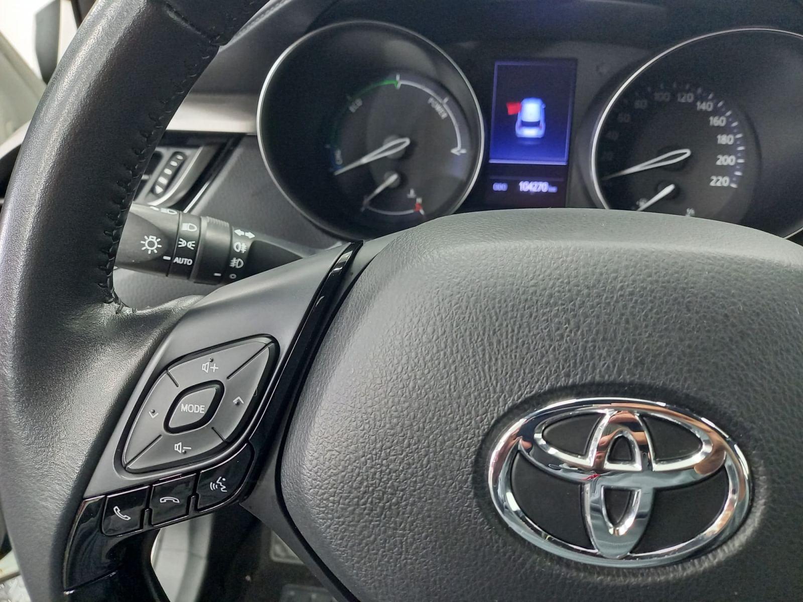 TOYOTA C-HR 1.8 125H Active 17